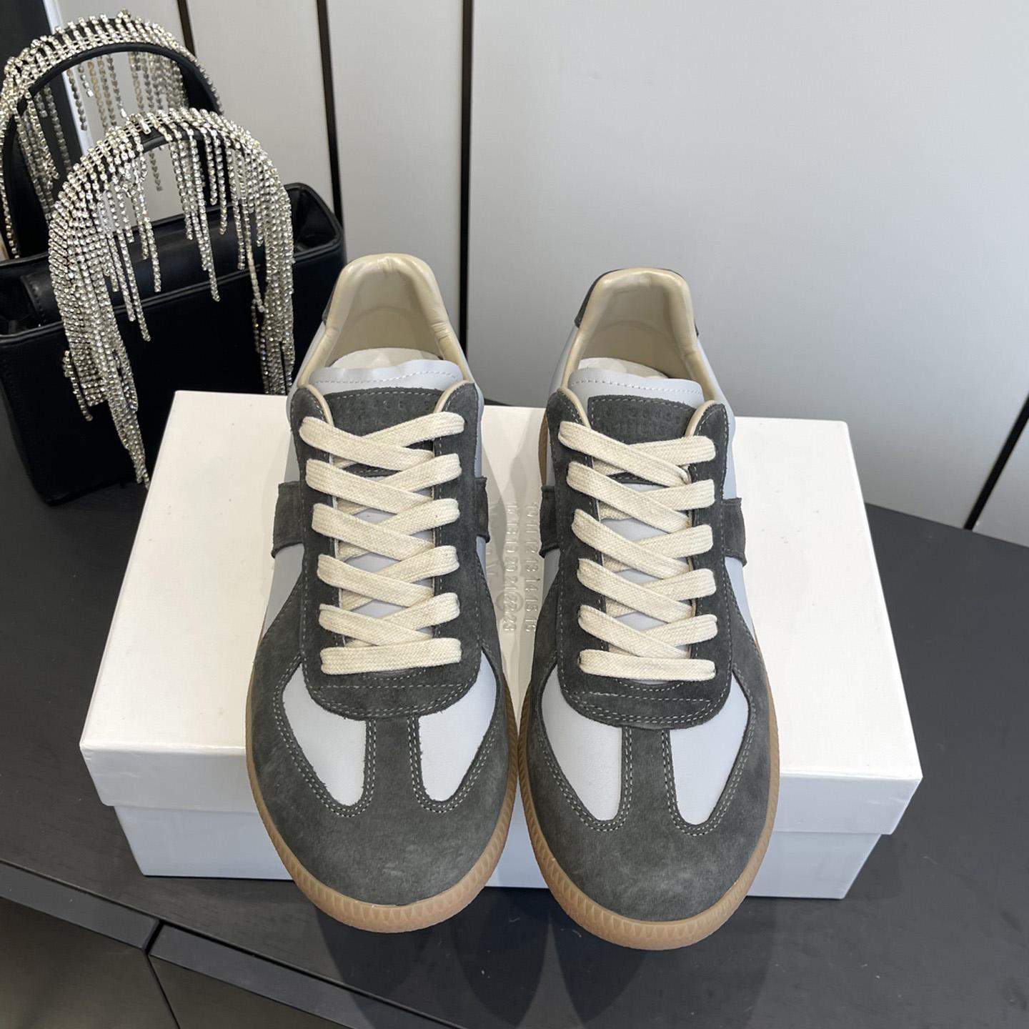 Maison Margiela Low-top Sneakers - FashionPlug