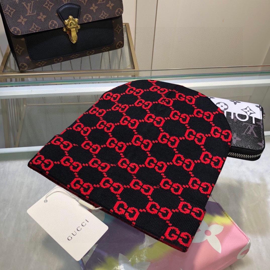 Gucci Beanie  - FashionPlug