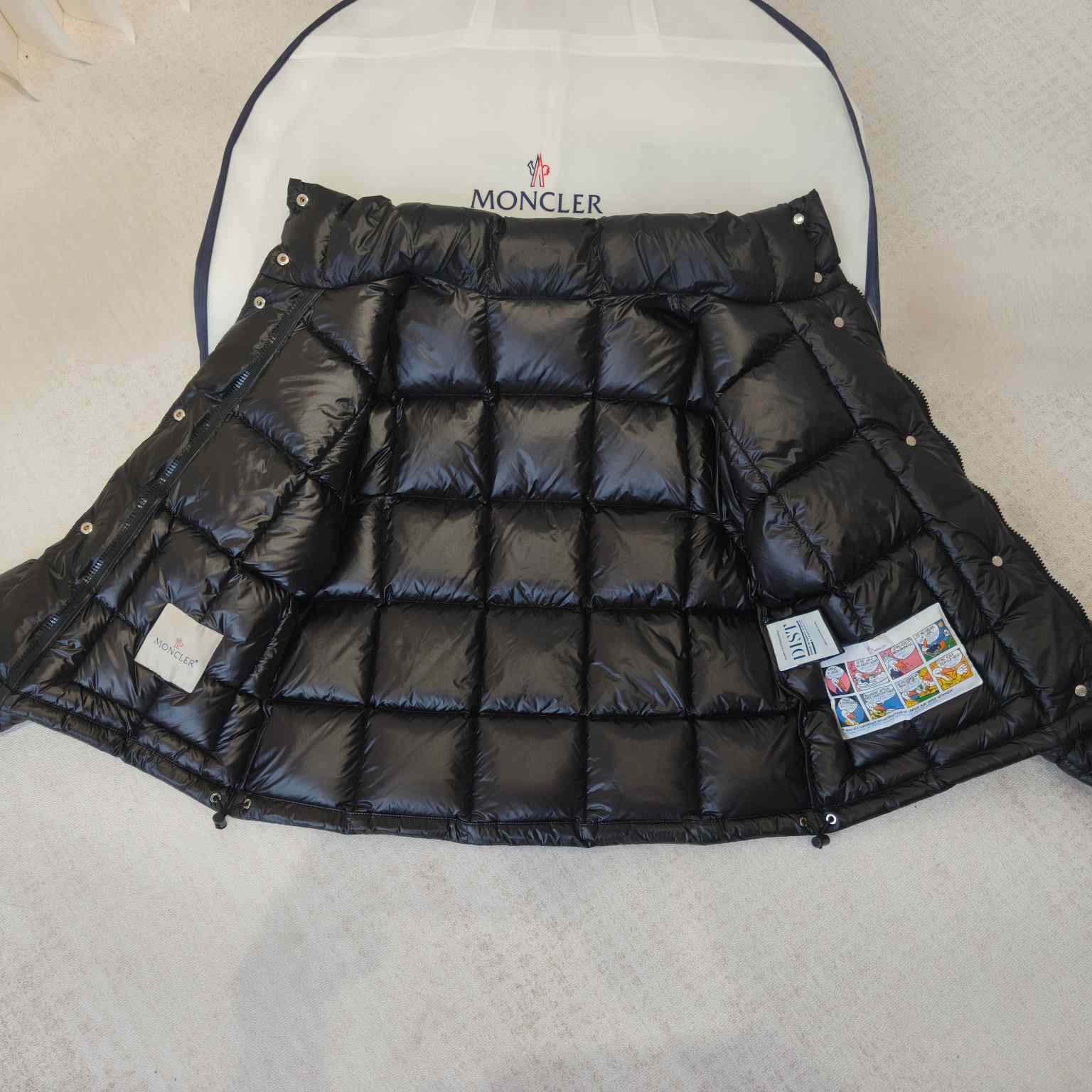 Moncler Jarcieu Braided Trim Short Down Jacket  - FashionPlug