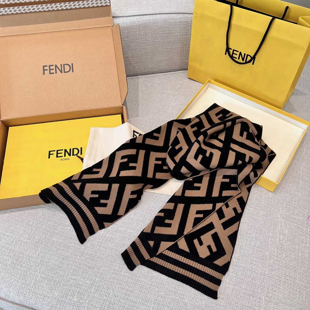 Fendi Scarf Wool Brown - FashionPlug