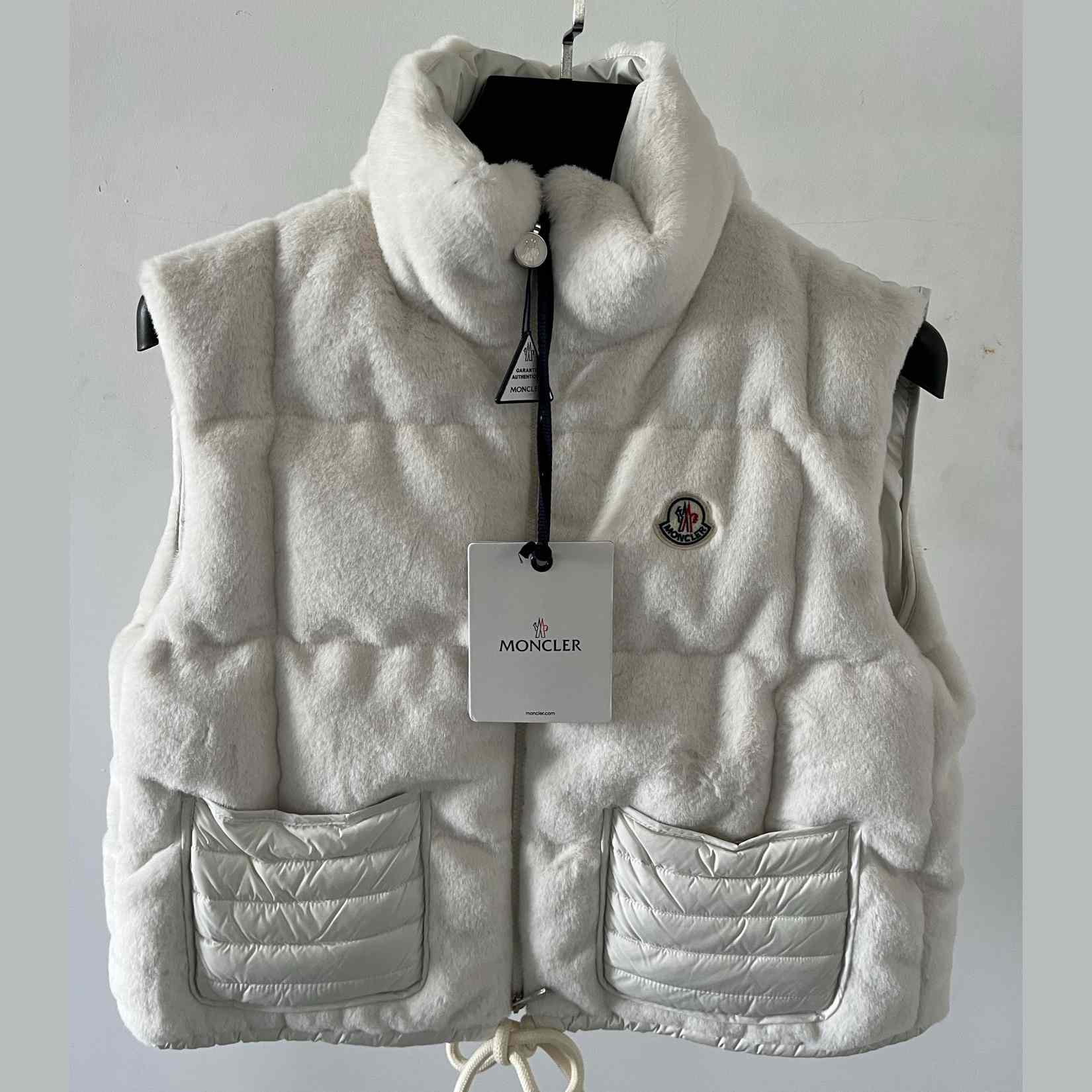 Moncler Arques Fleece-texture Gilet - FashionPlug