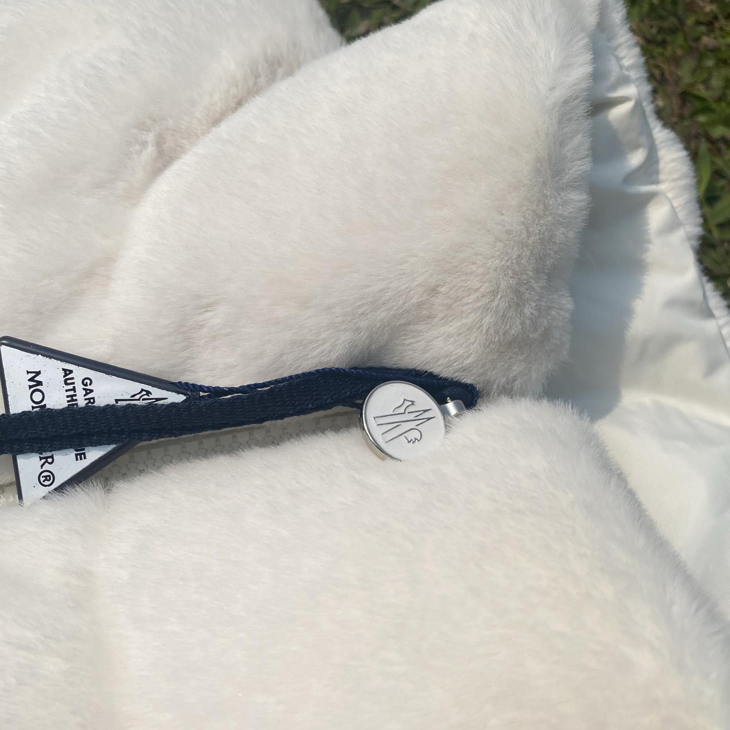 Moncler Arques Fleece-texture Gilet - FashionPlug