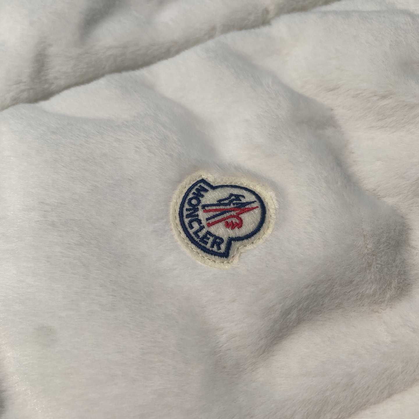 Moncler Arques Fleece-texture Gilet - FashionPlug