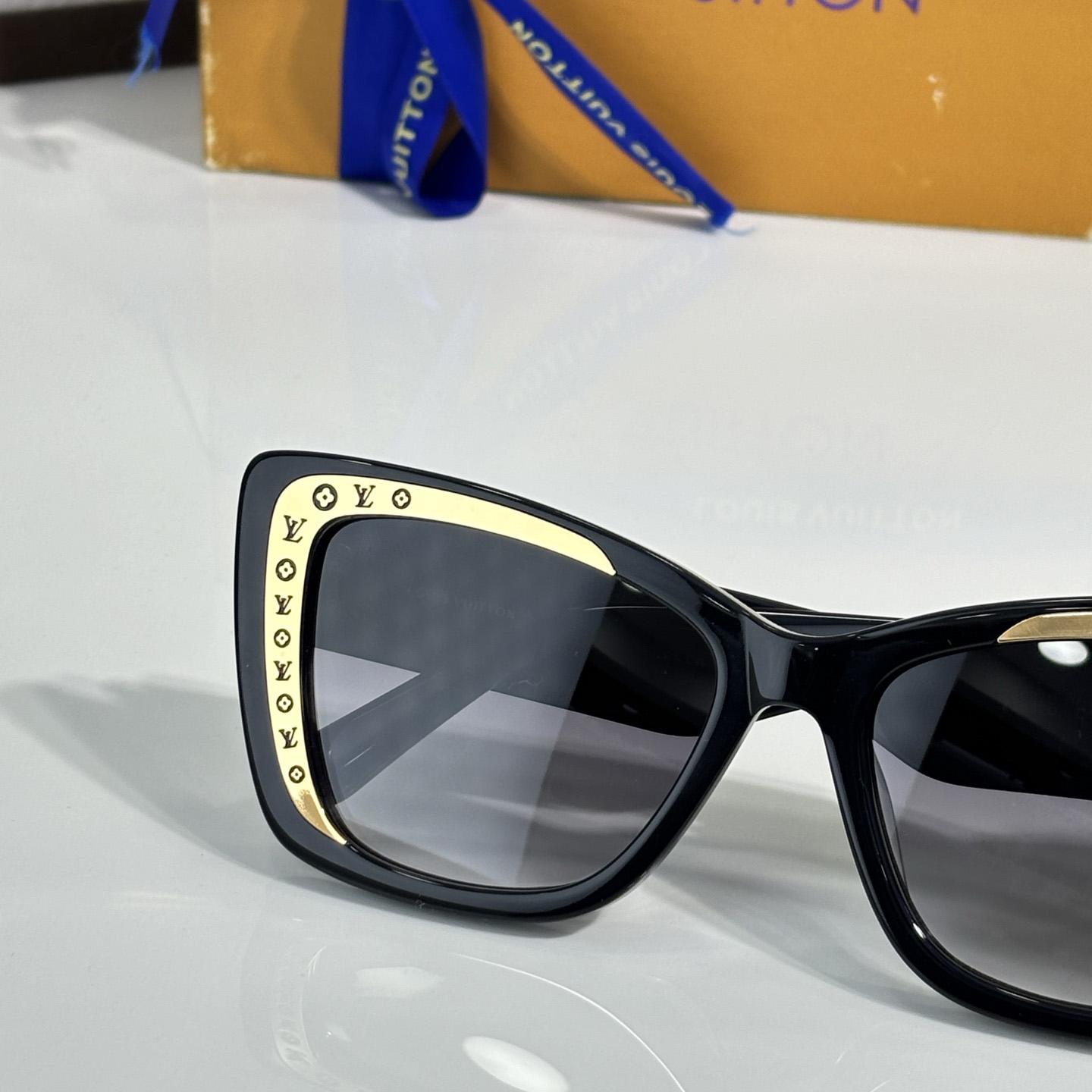 Louis Vuitton Z2007USunglasses    - FashionPlug