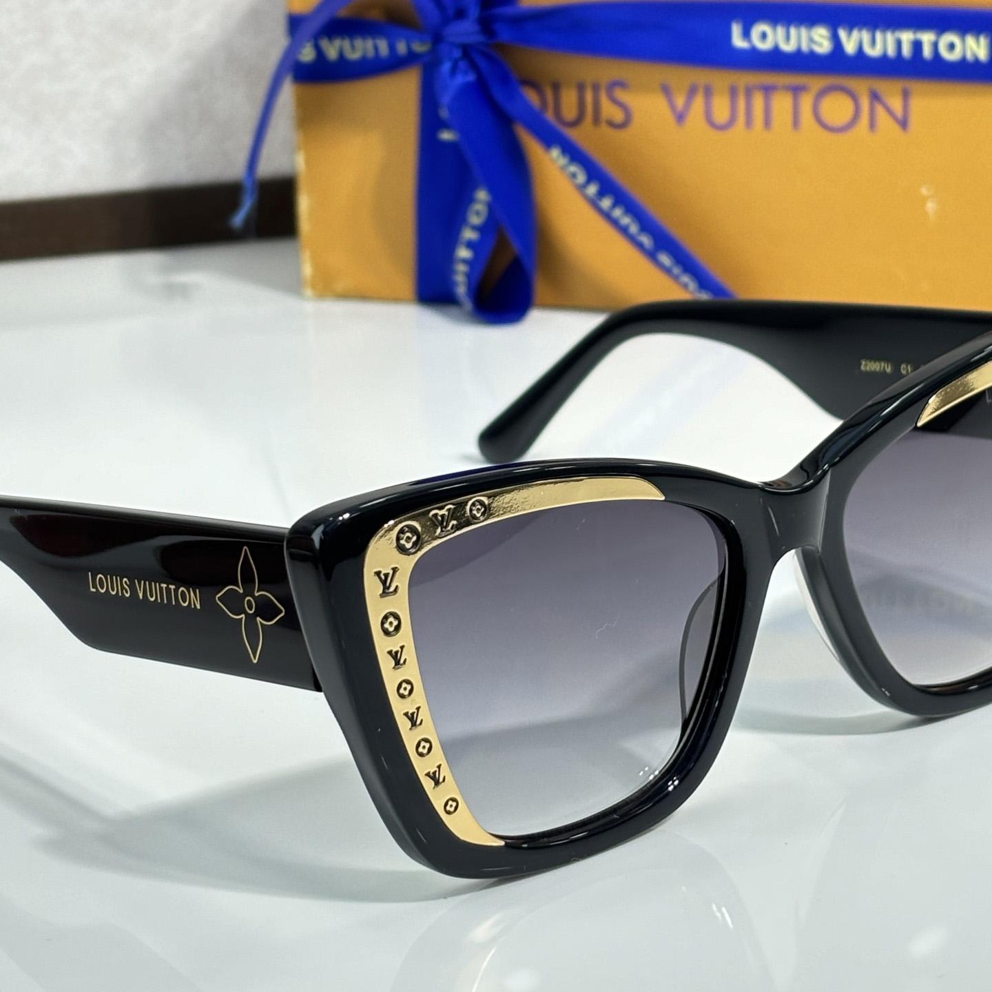 Louis Vuitton Z2007USunglasses    - FashionPlug