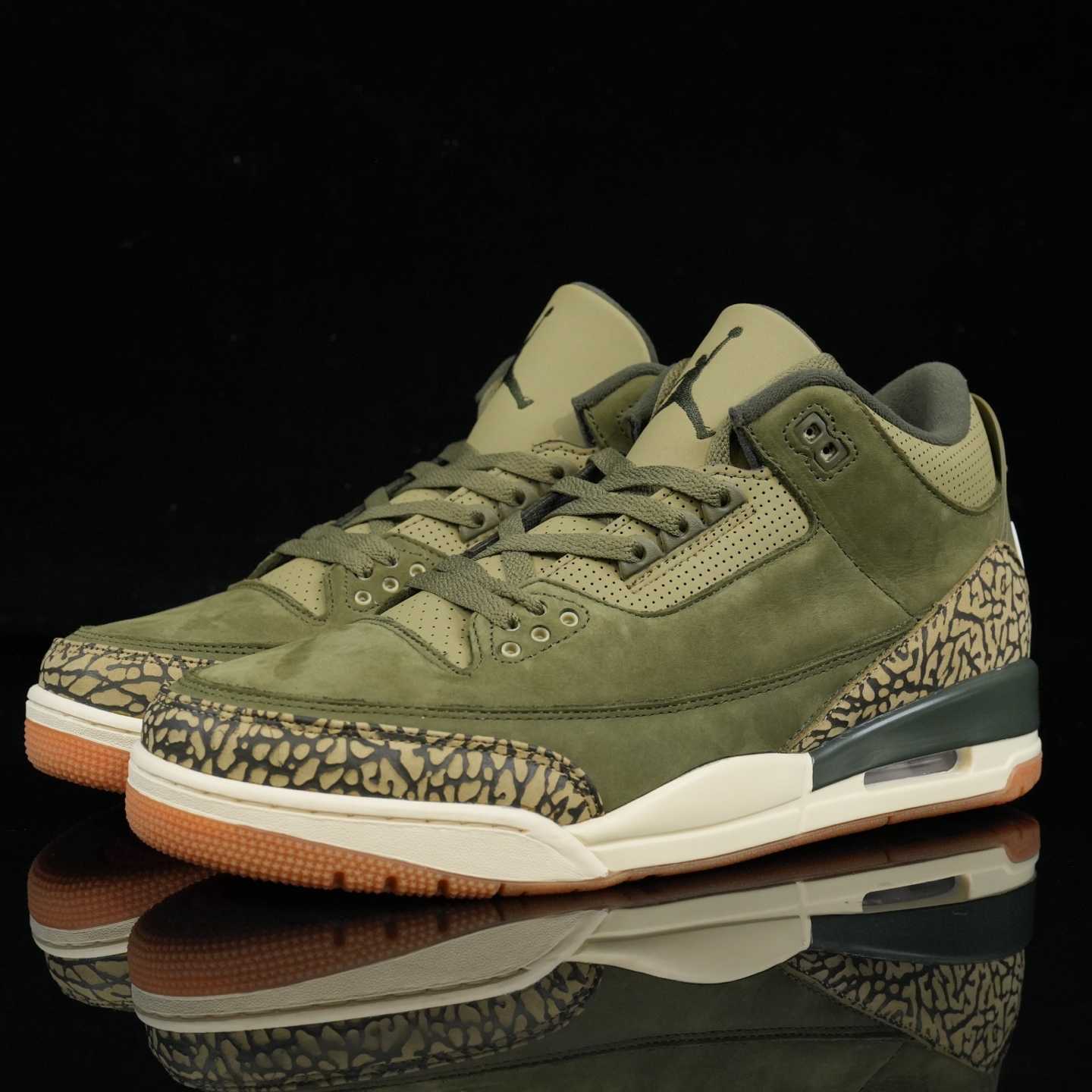 Air Jordan 3 “Medium Olive” Retro Lifestyle Sneakers DN3707-202 - FashionPlug