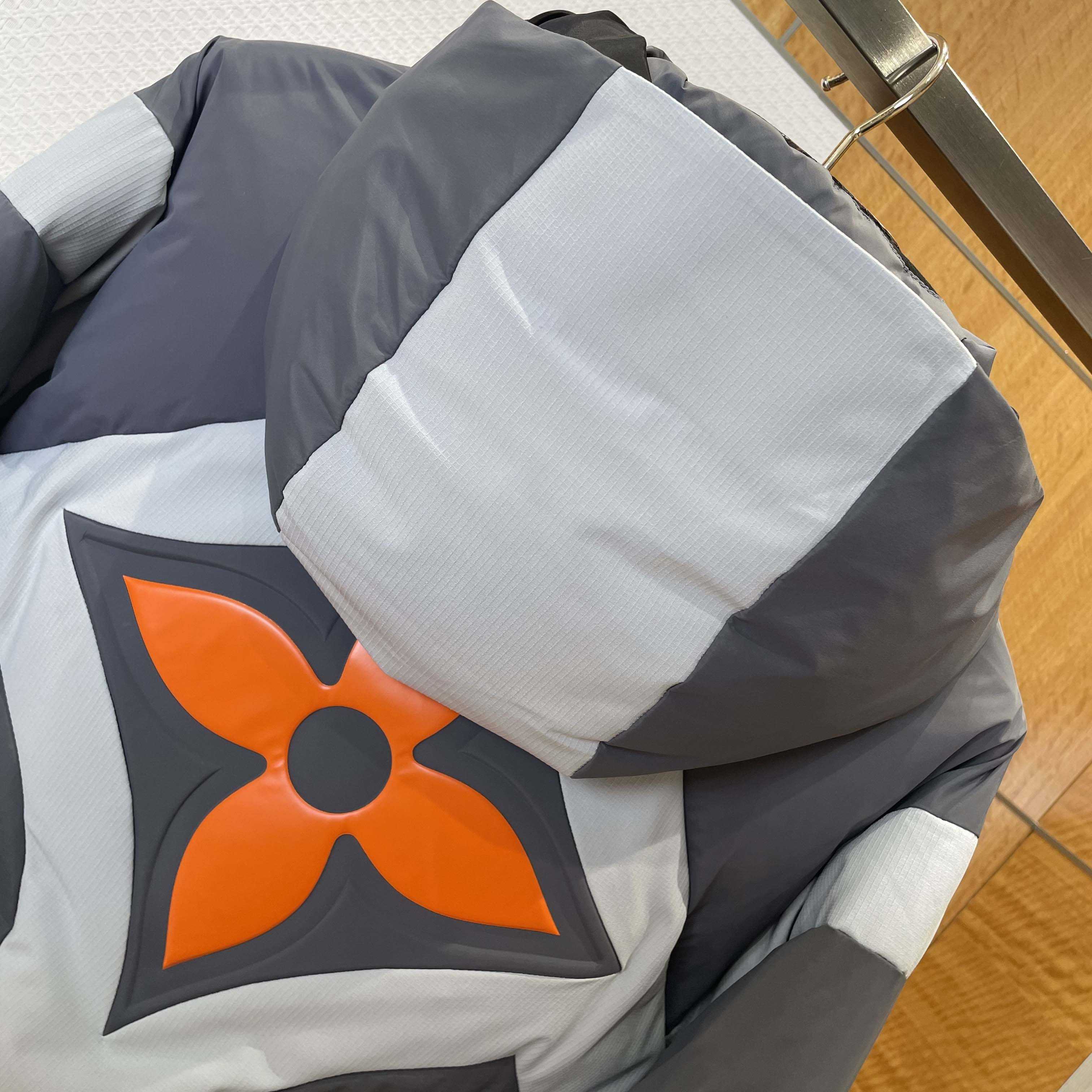 Louis Vuitton Technical Down Ski Jacket  1AGIQ4 - FashionPlug