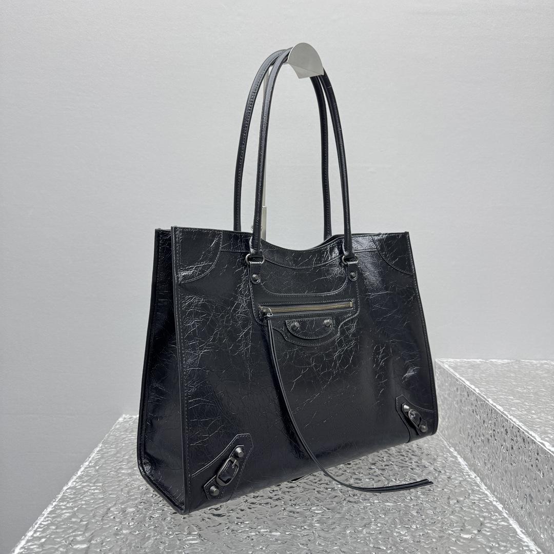 Balenciaga Le City Tote Bag Medium In Black - FashionPlug