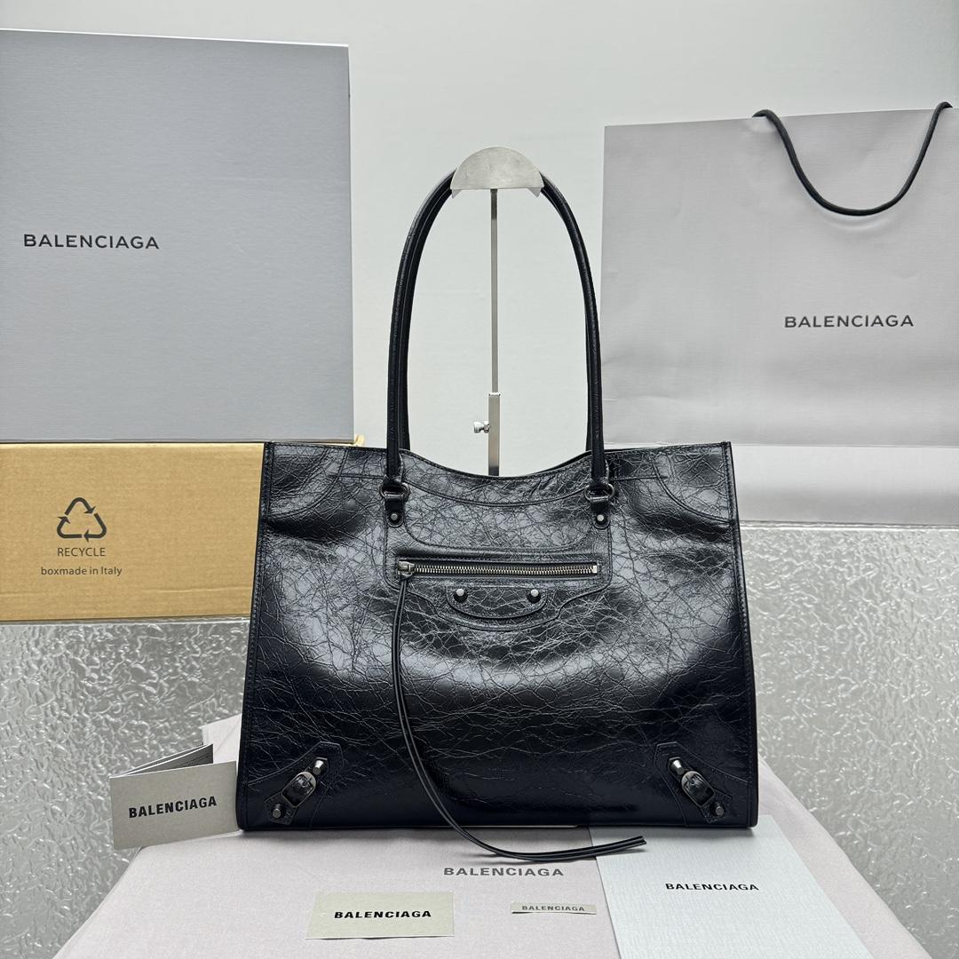 Balenciaga Le City Tote Bag Medium In Black - FashionPlug