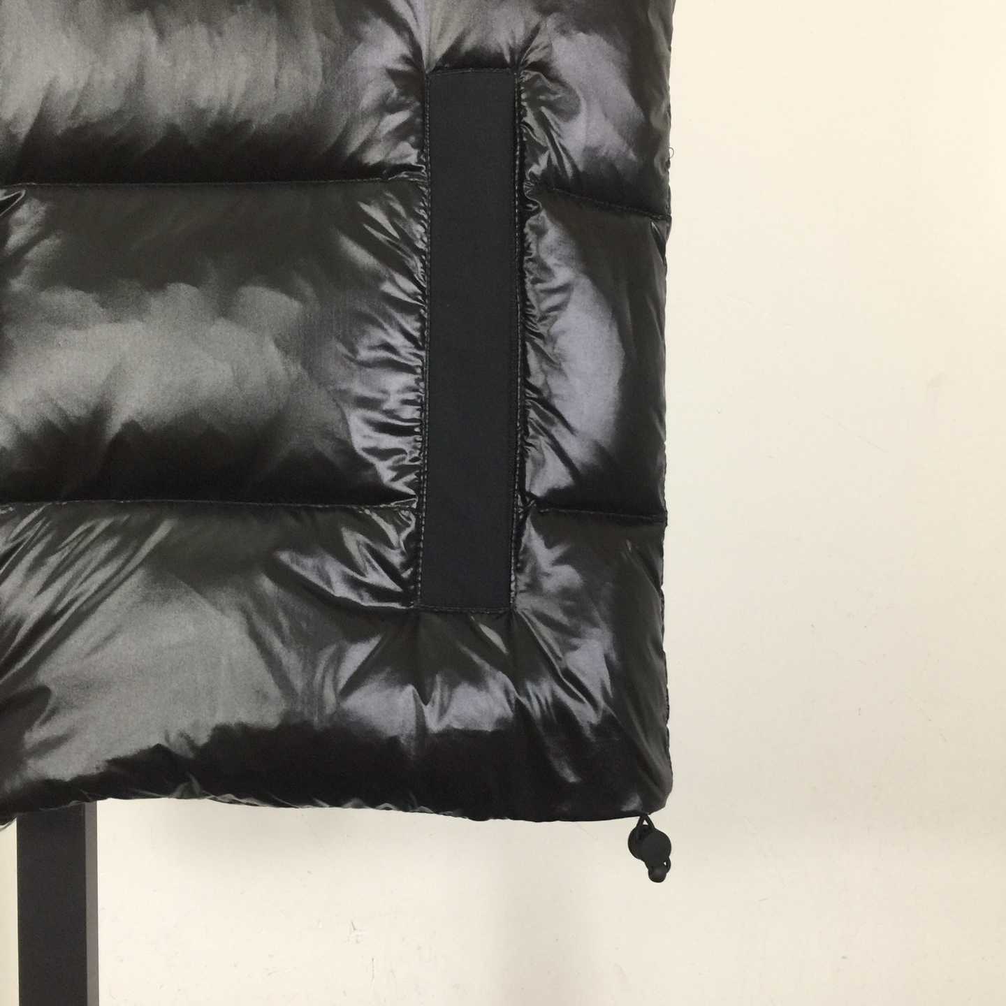 Moose Knuckles Logo-plaque Gilet - FashionPlug