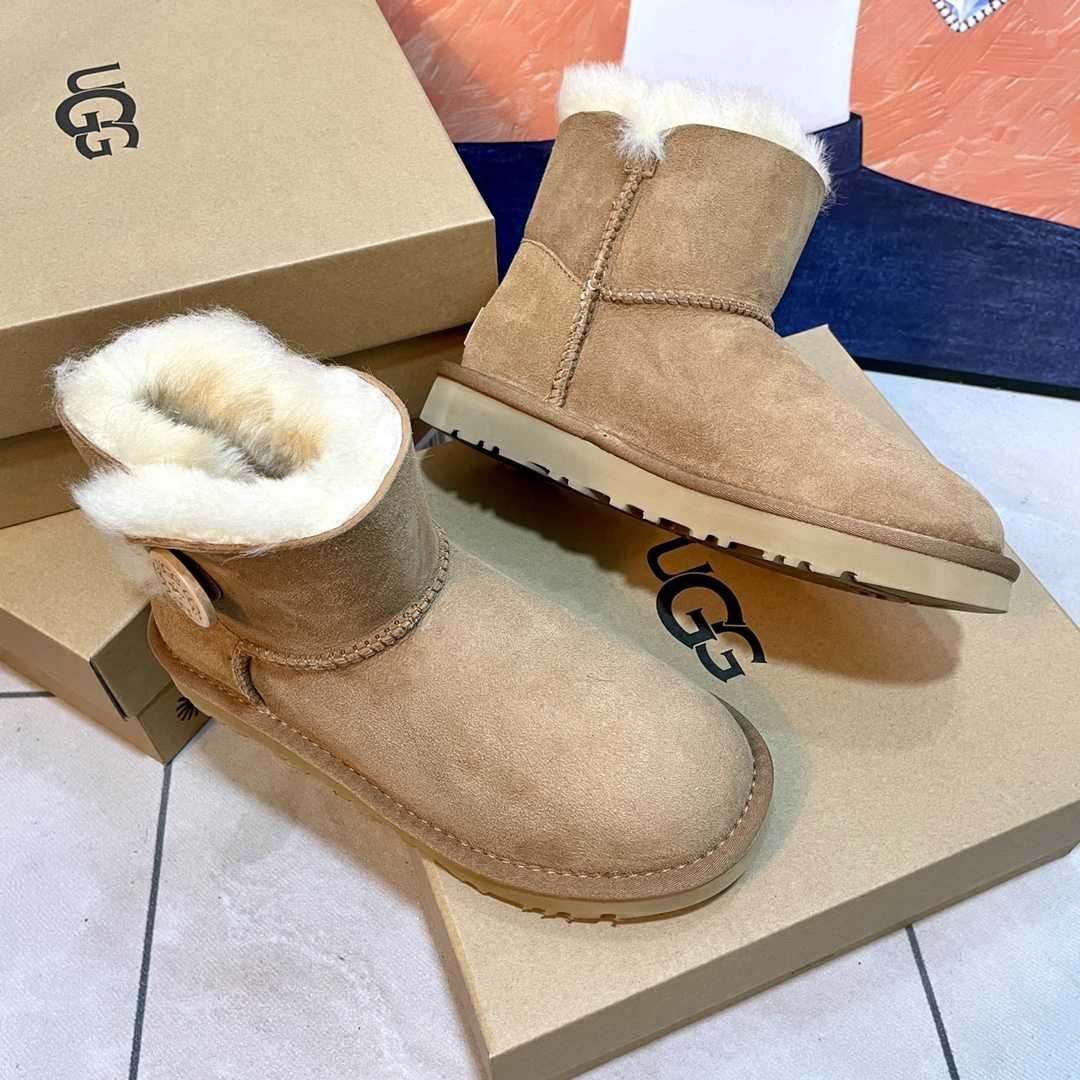 Ugg Boots - FashionPlug