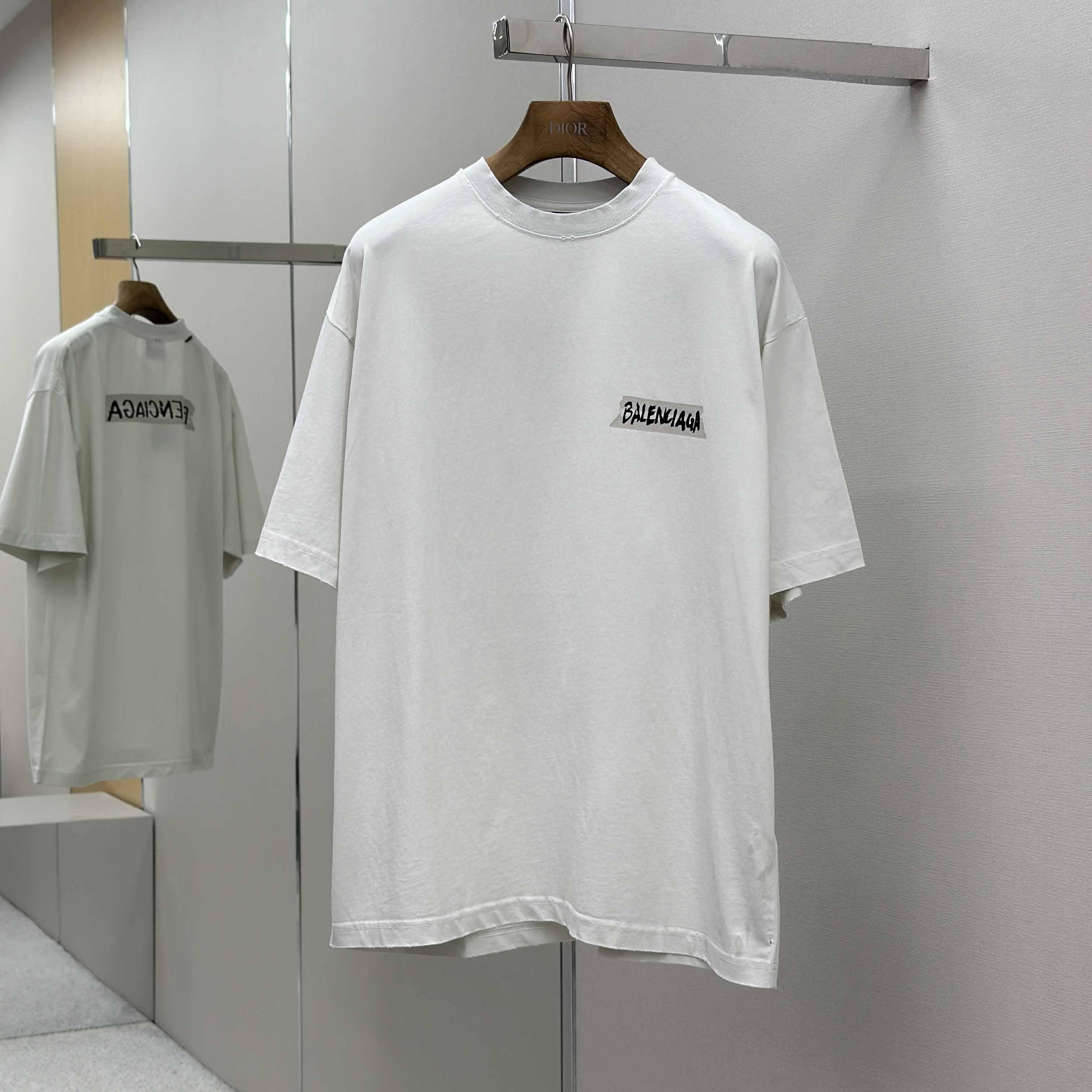Balenciaga T-Shirt Medium Fit  - FashionPlug
