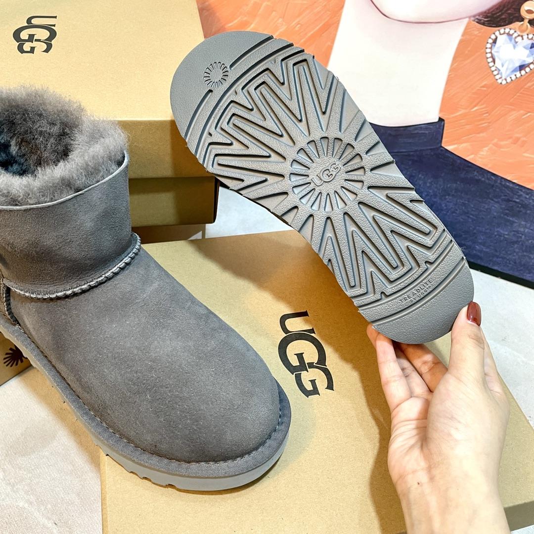 Ugg Boots - FashionPlug
