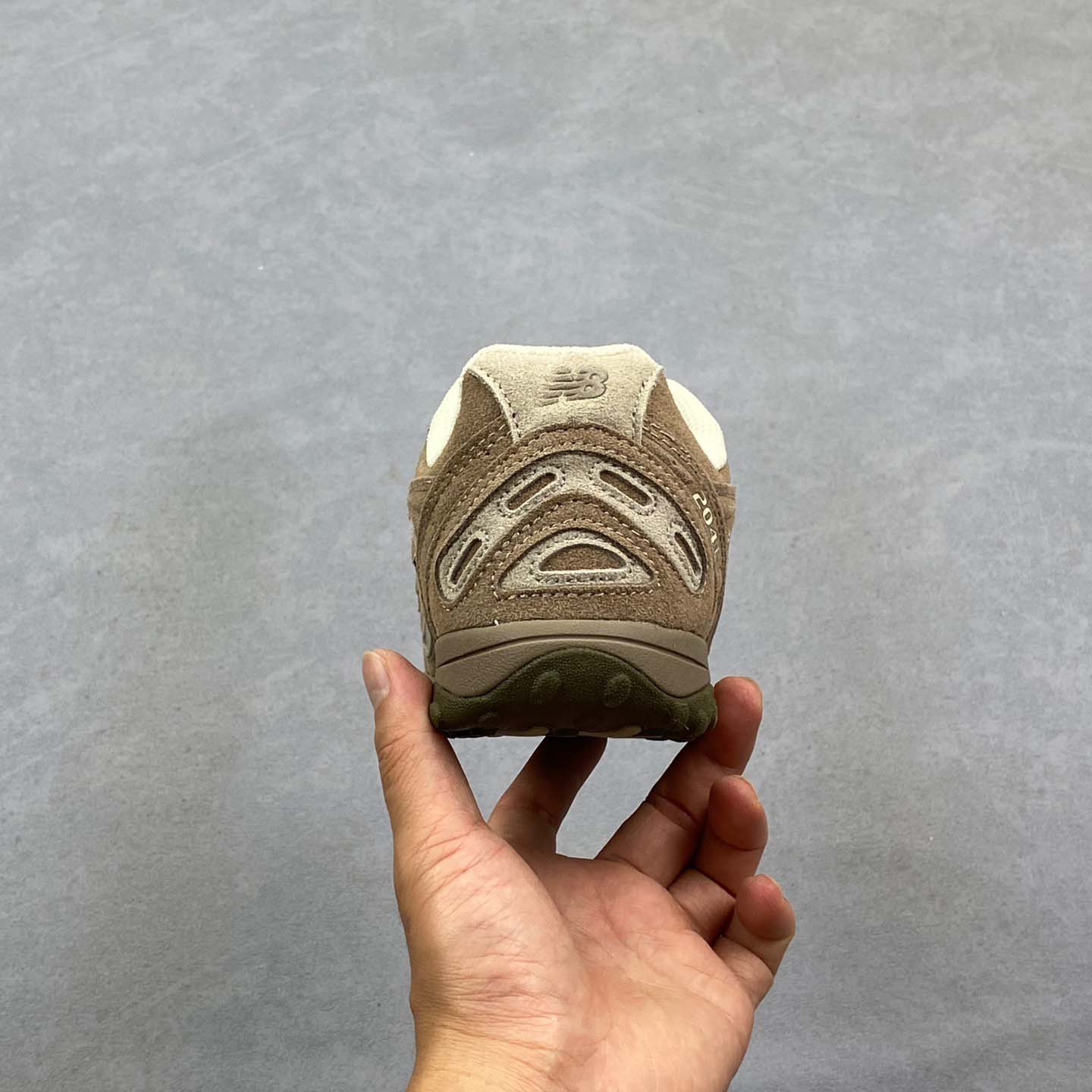 New Balance 204 Series Retro Breathable Running Shoes Light Brown U204LMMA - FashionPlug