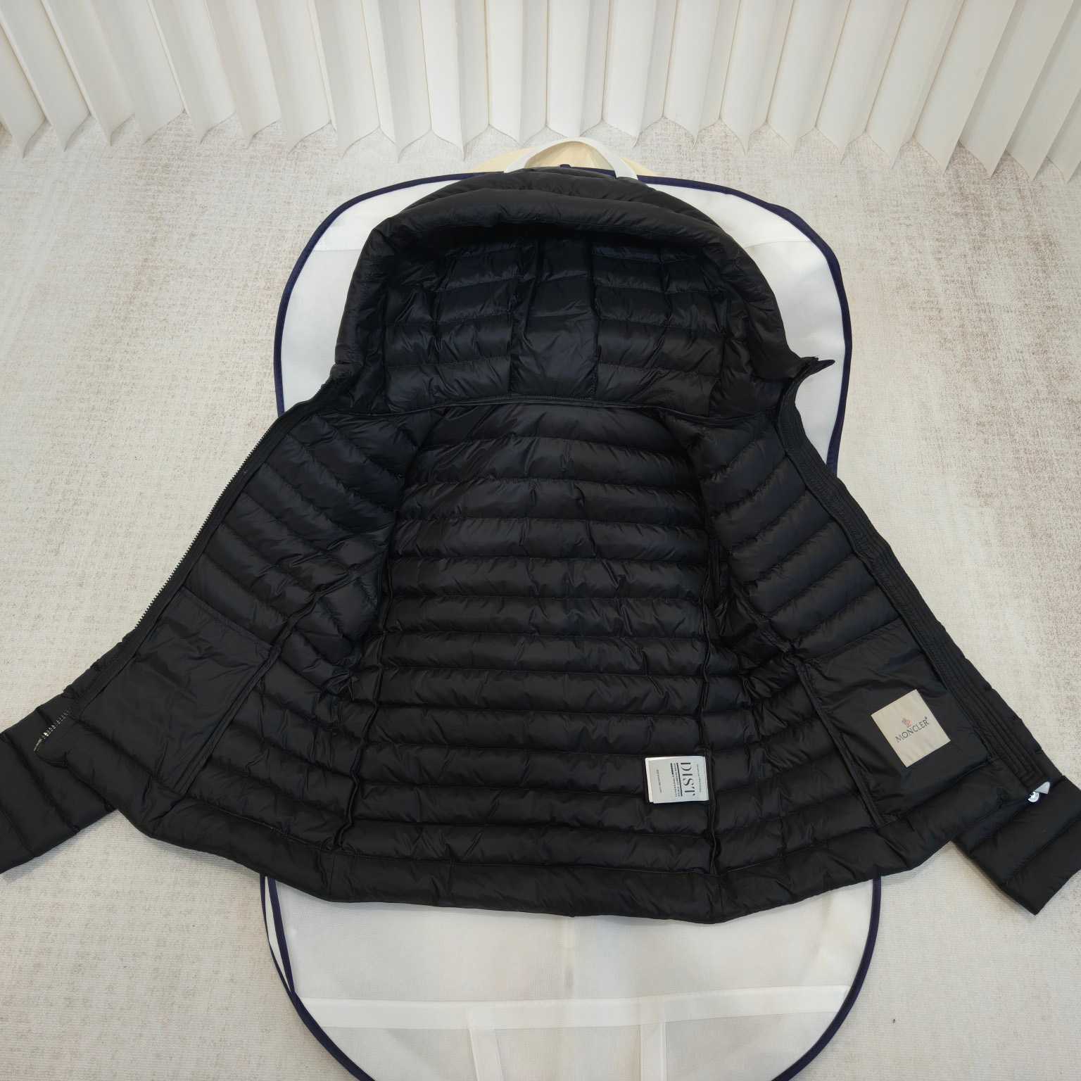 Moncler Ige Hooded Short Down Jacket - FashionPlug