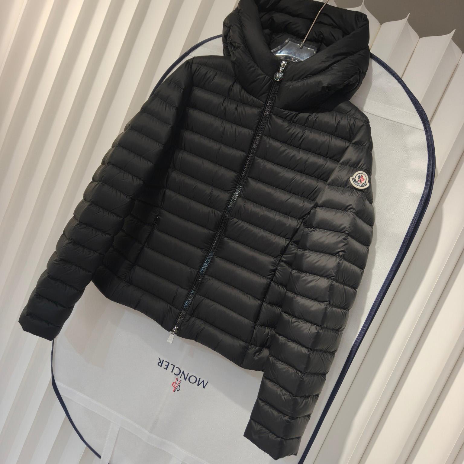 Moncler Ige Hooded Short Down Jacket - FashionPlug