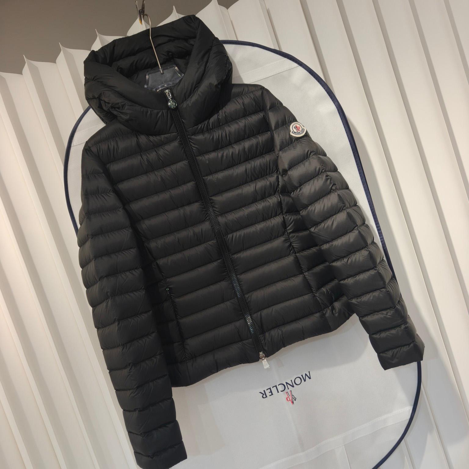 Moncler Ige Hooded Short Down Jacket - FashionPlug