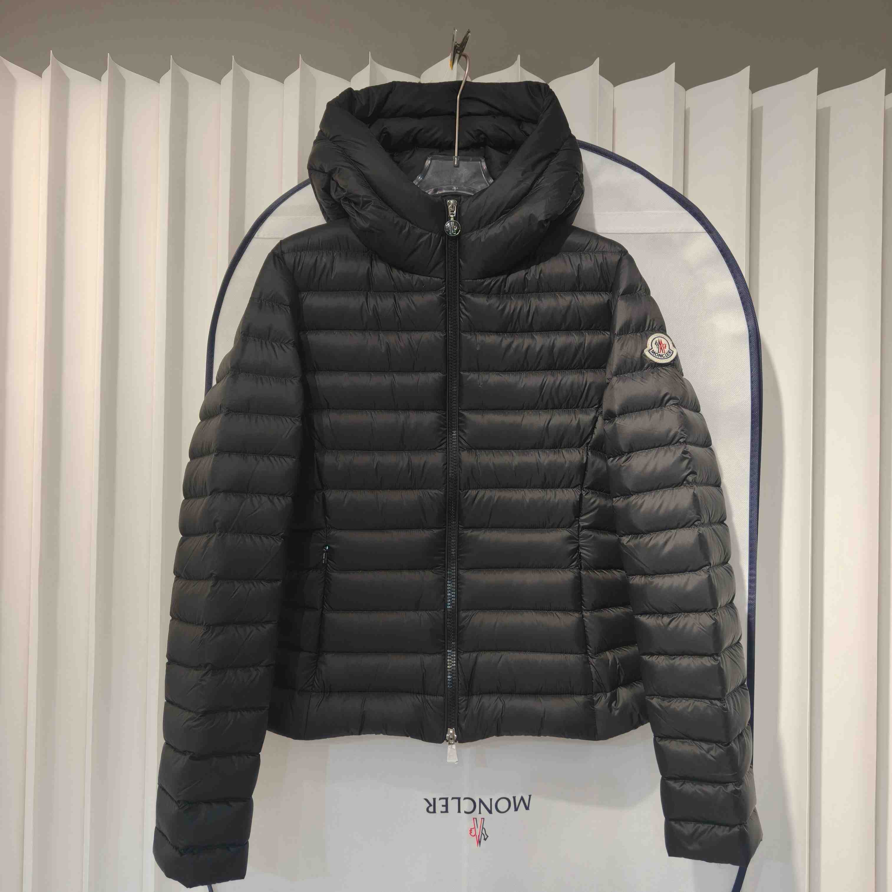 Moncler Ige Hooded Short Down Jacket - FashionPlug