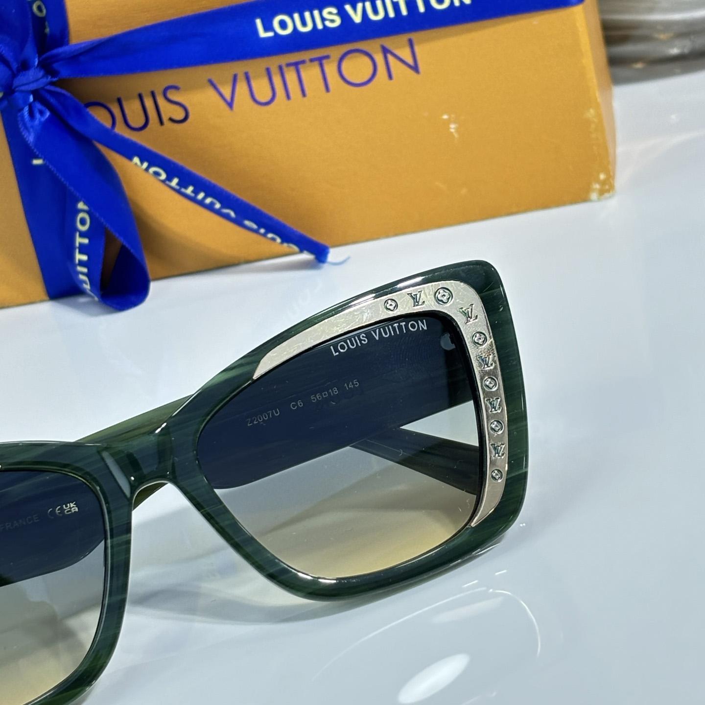 Louis Vuitton Z2007USunglasses    - FashionPlug