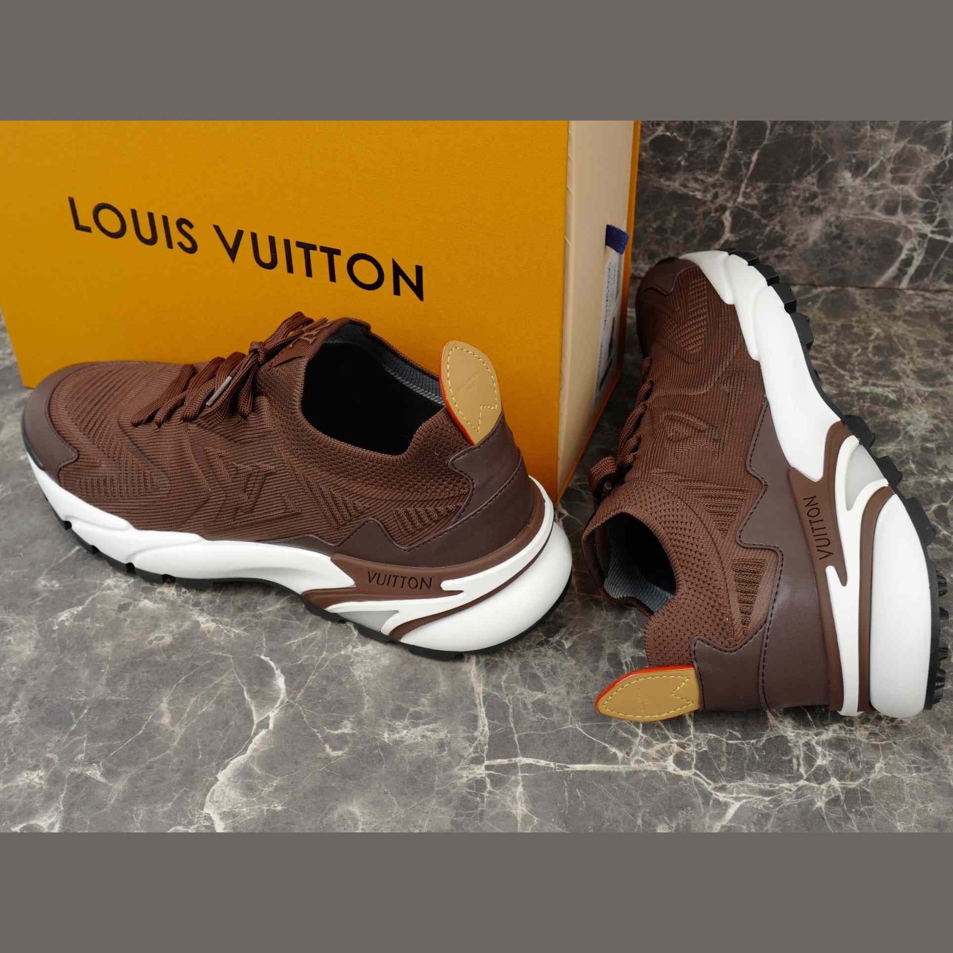 Louis Vuitton LV Runner Tatic Sneaker   1AIWVN - FashionPlug