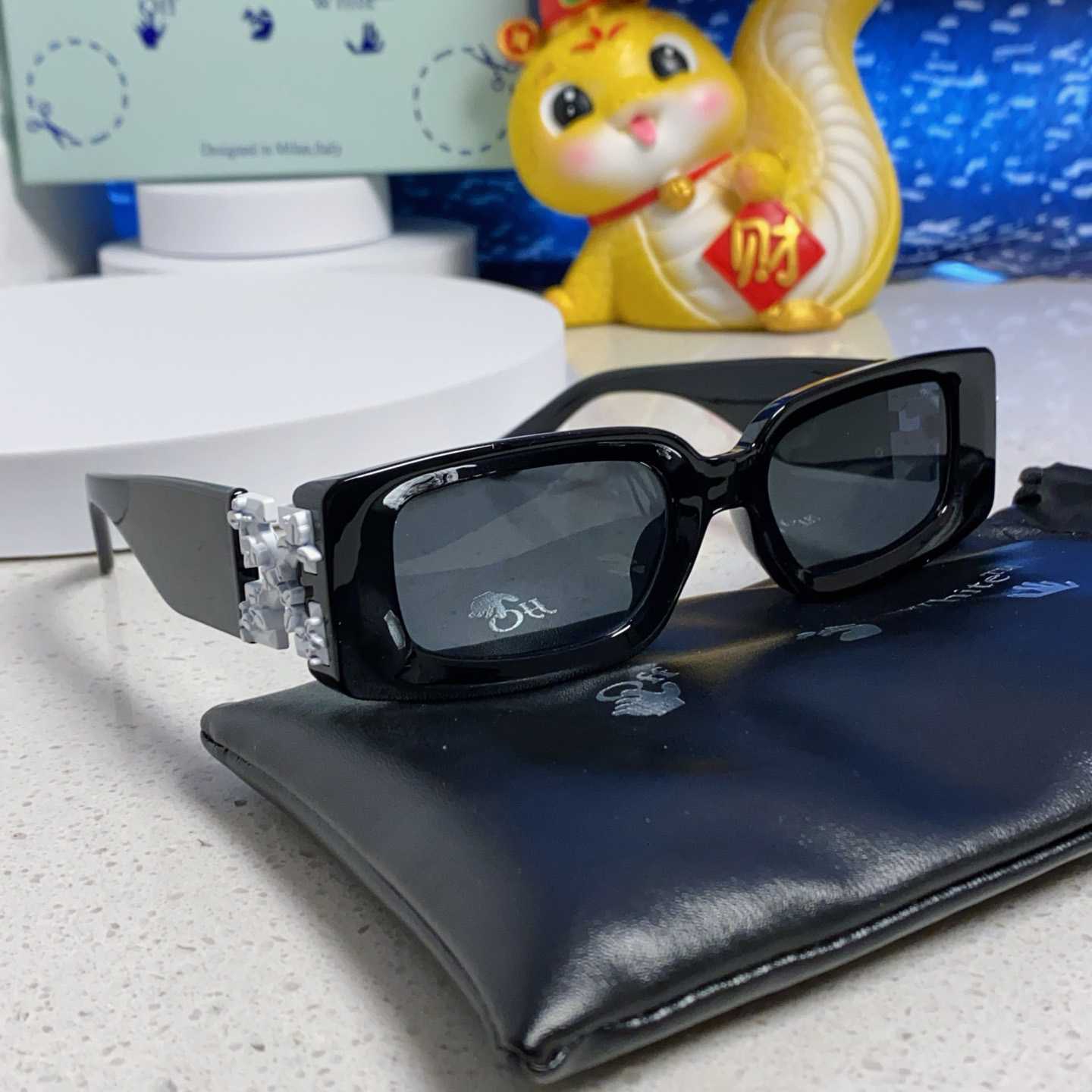 Off White Sunglasses    - FashionPlug