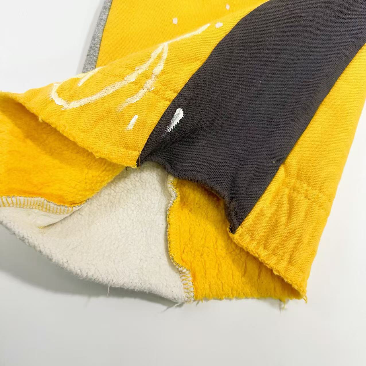 Gallery Dept. Sweatpants - FashionPlug