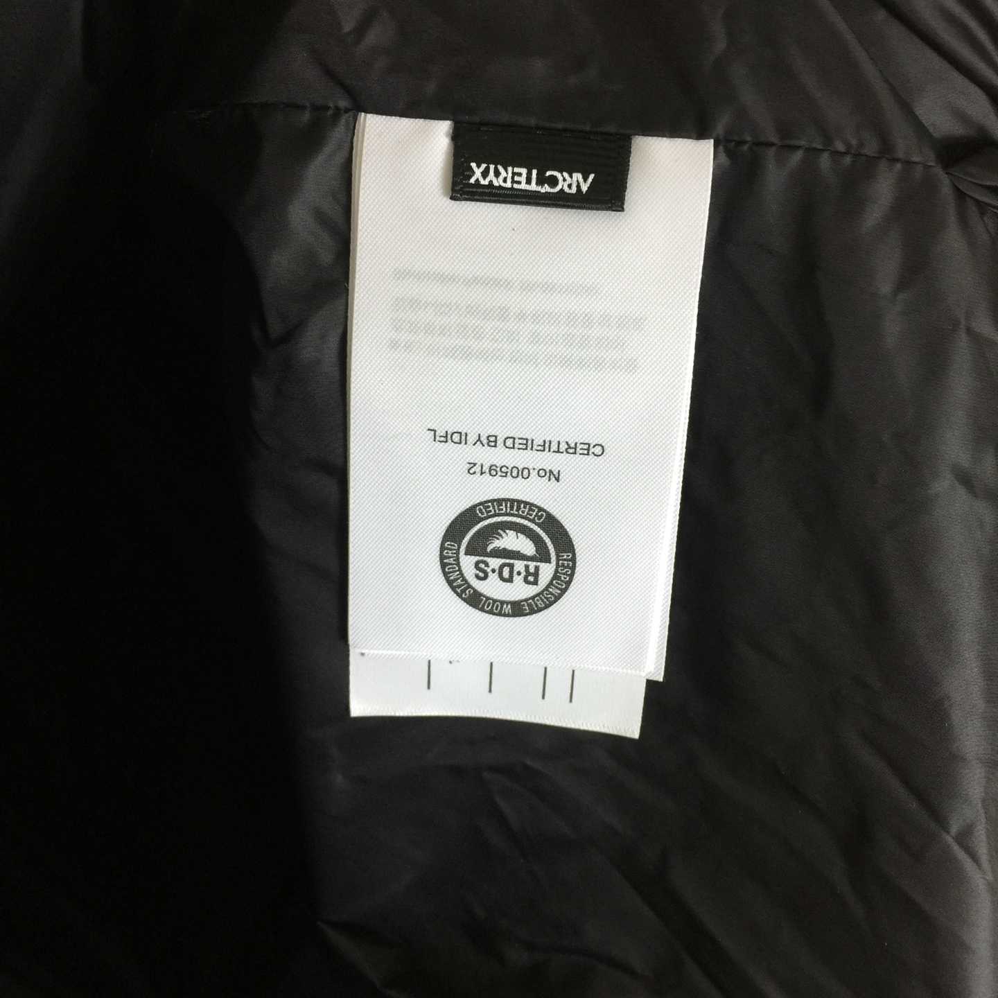 Arc'teryx Hooded Down Jacket - FashionPlug
