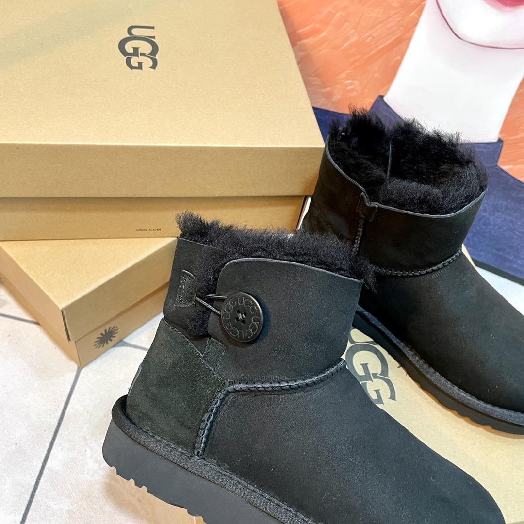 Ugg Boots - FashionPlug