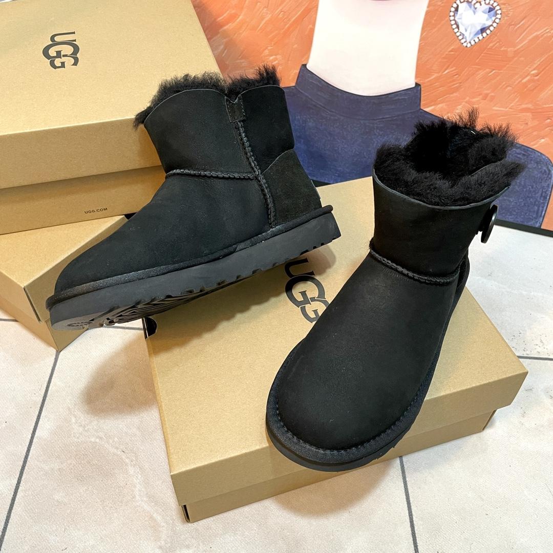 Ugg Boots - FashionPlug