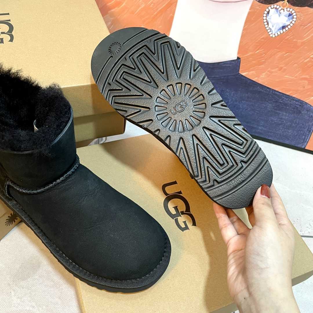 Ugg Boots - FashionPlug