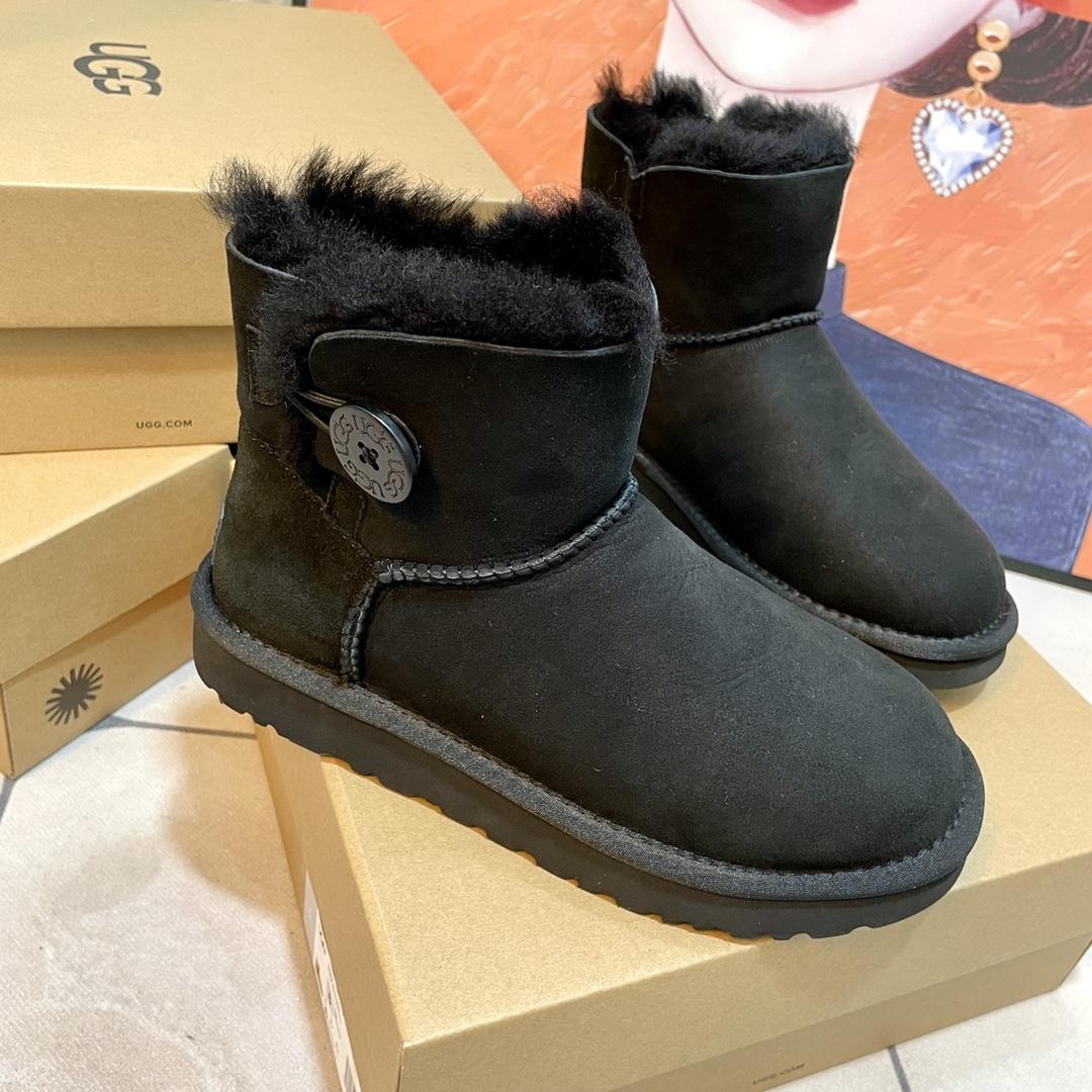 Ugg Boots - FashionPlug