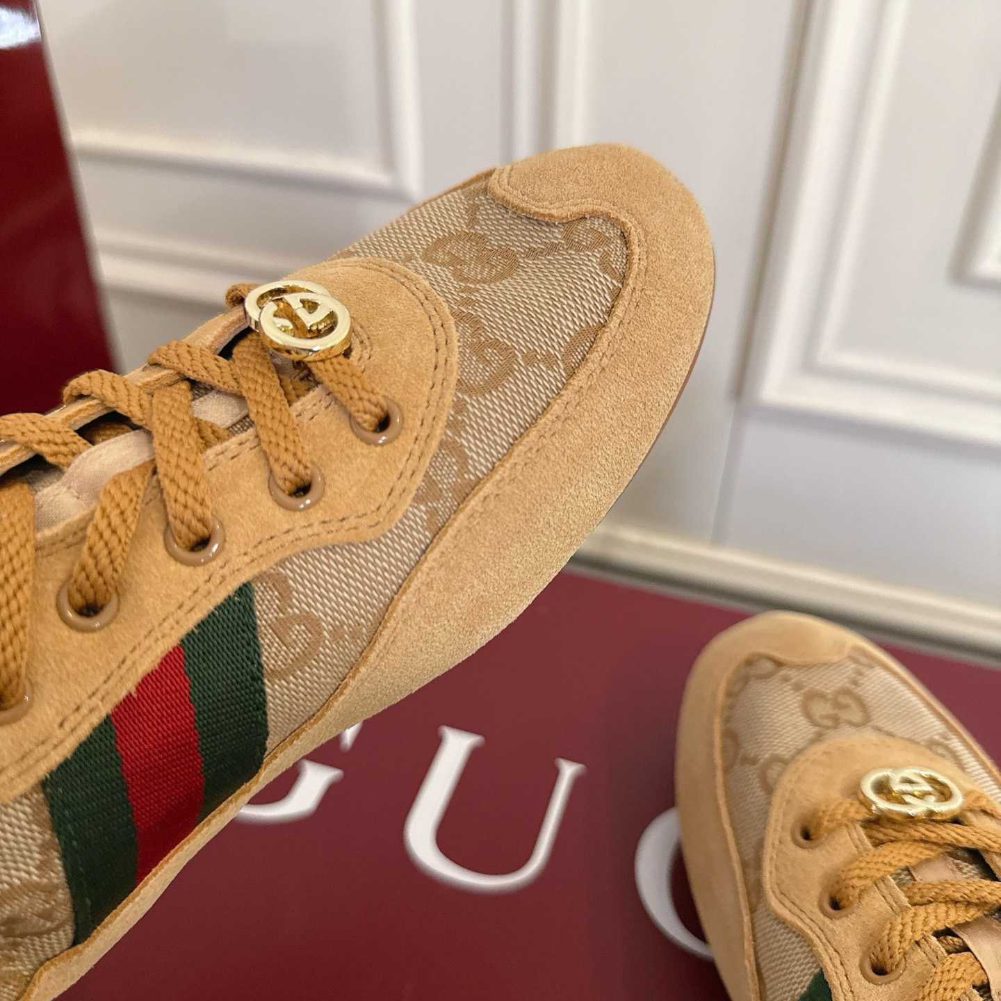 Gucci Women's Gucci Shift Sneaker - FashionPlug