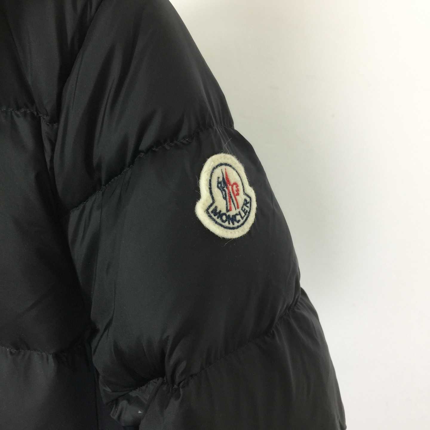 Moncler Boed Jacket - FashionPlug