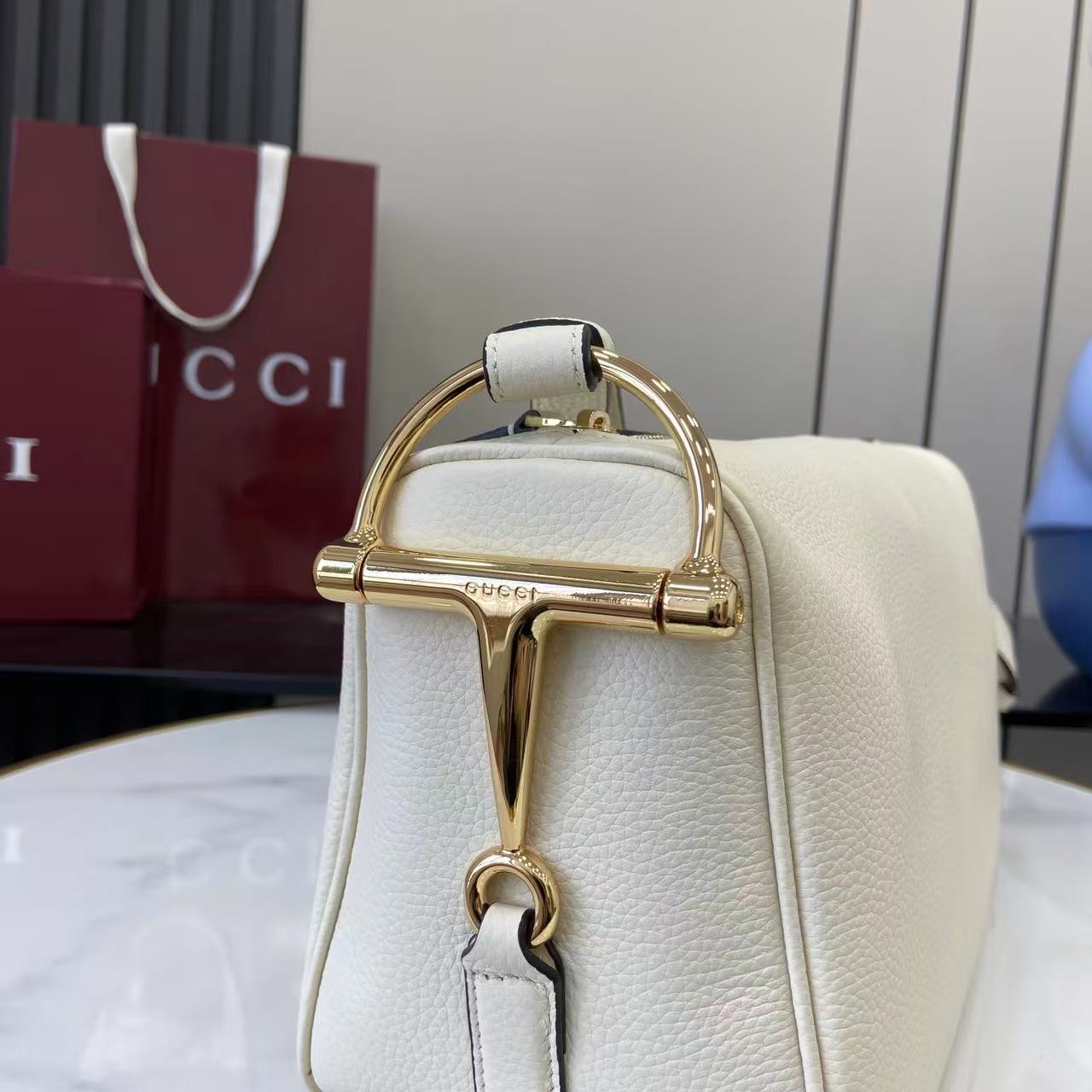 Gucci Half Horsebit Medium Shoulder Bag - FashionPlug