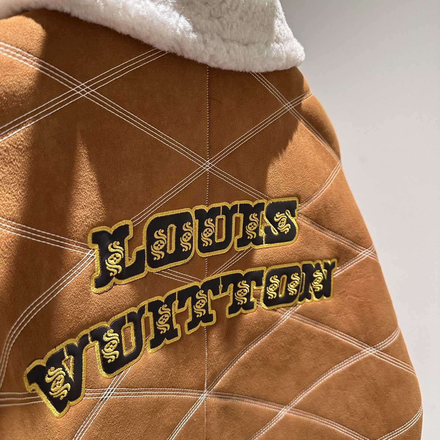 Louis Vuitton Embroidered Shearling Workwear Blouson   1AFXIP - FashionPlug