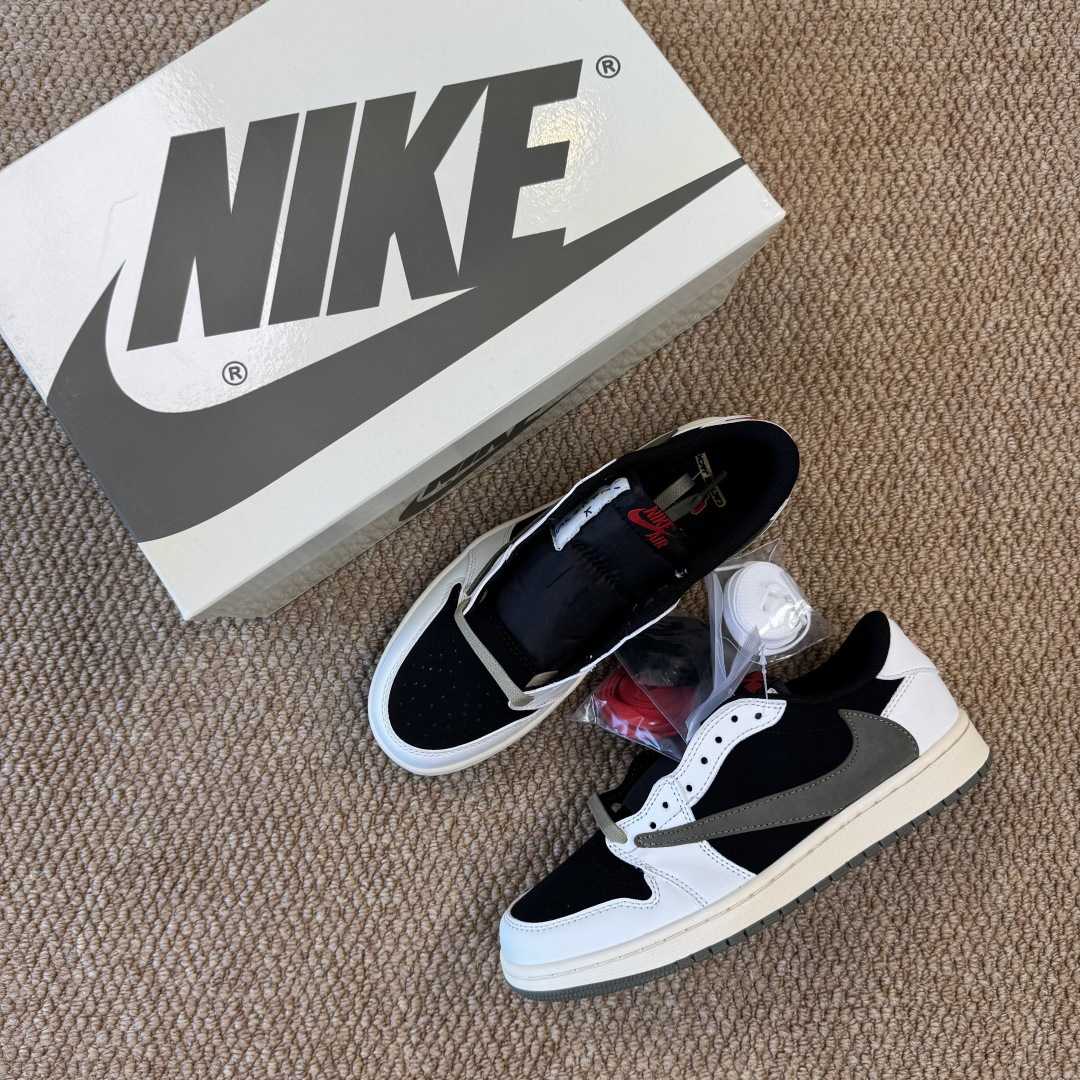 Air Jordan AJ1 Low Sneaker   DZ4137-106 - FashionPlug