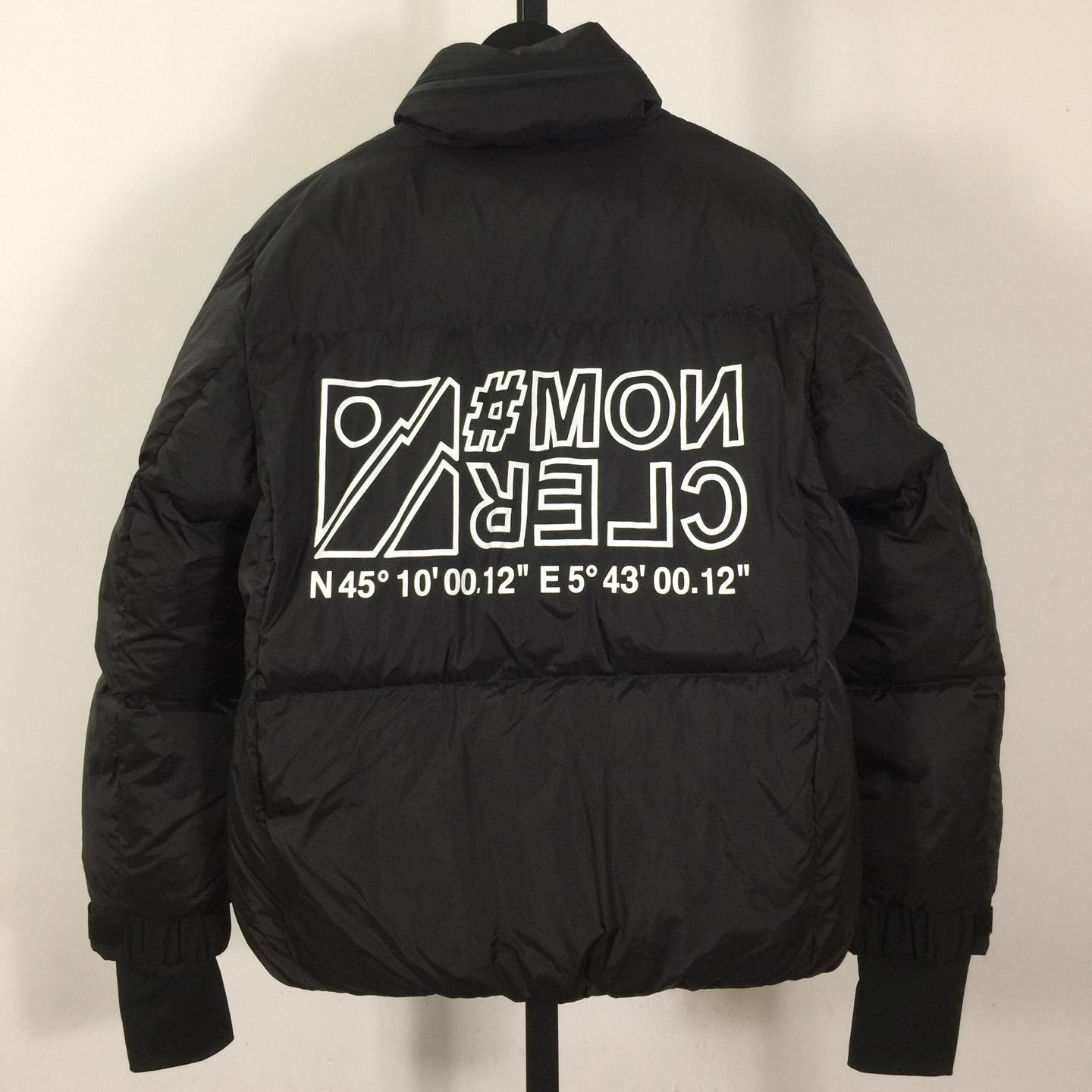 Moncler Verdons Short Down Jacket - FashionPlug