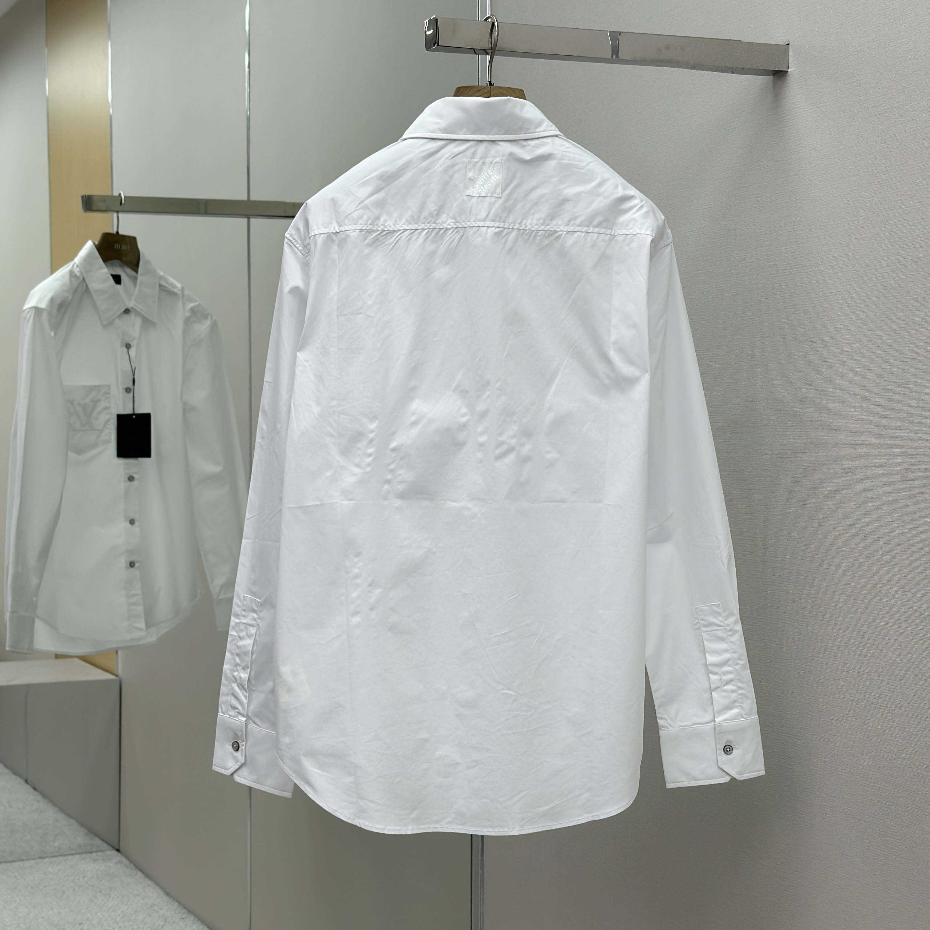 Louis Vuitton Embossed Signature Long-Sleeved Cotton Shirt   1AHVY7 - FashionPlug