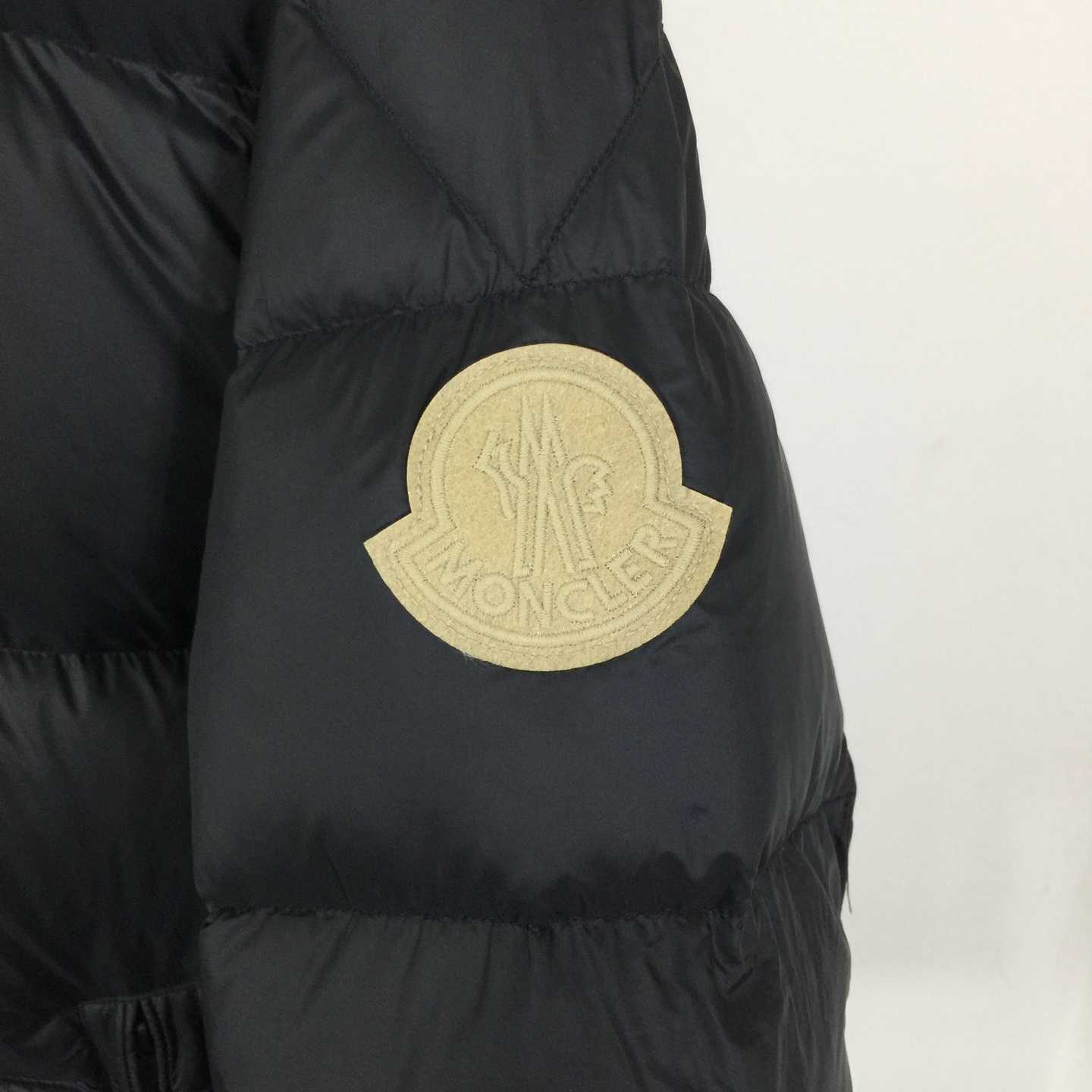Moncler Dervox Down Jacket - FashionPlug