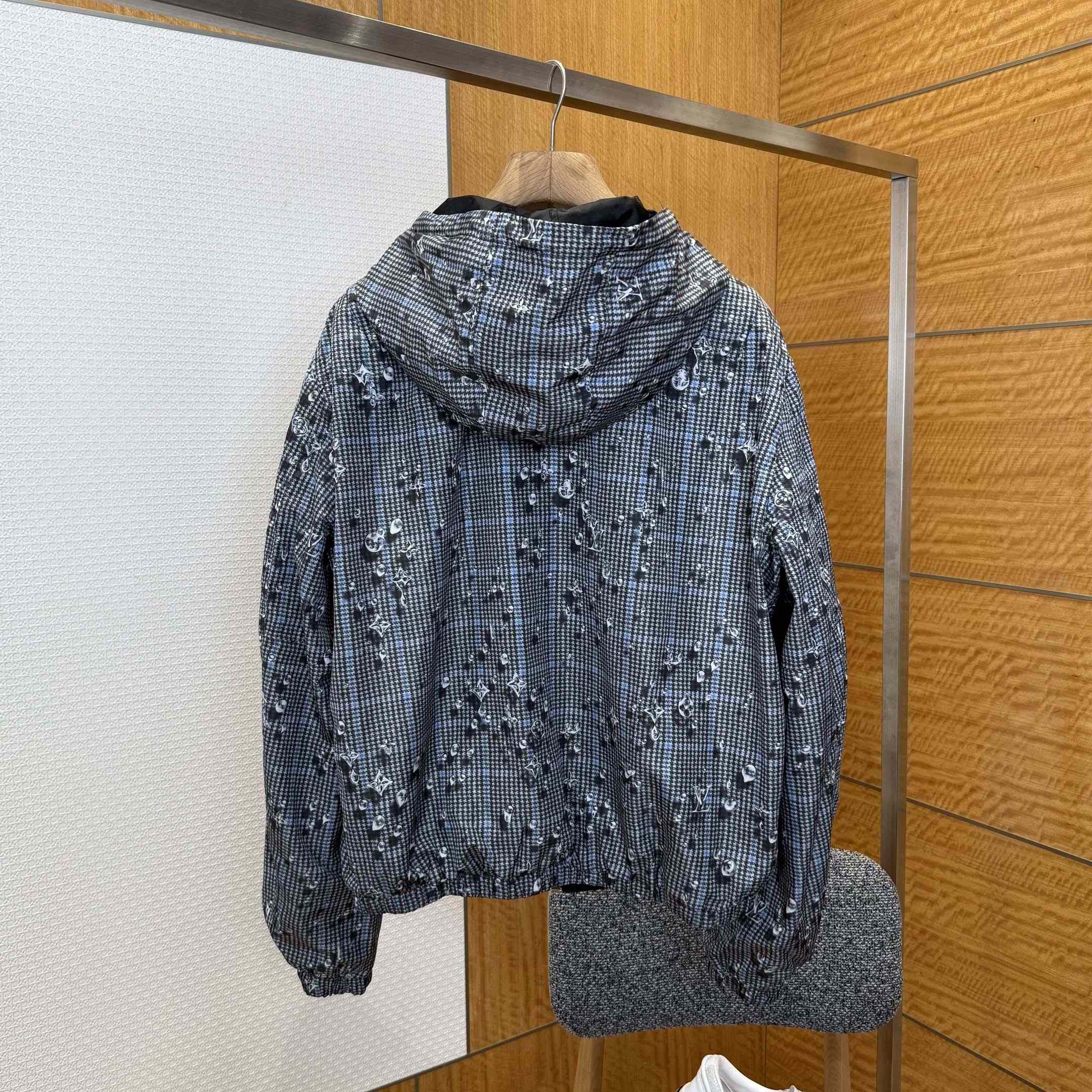 Louis Vuitton Monogram Reversible Windbreaker   1AJBF8 - FashionPlug