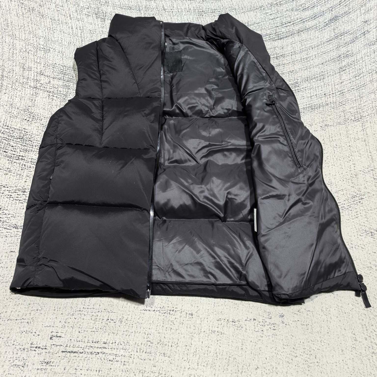 Moncler Padded Quilted Gilet - FashionPlug
