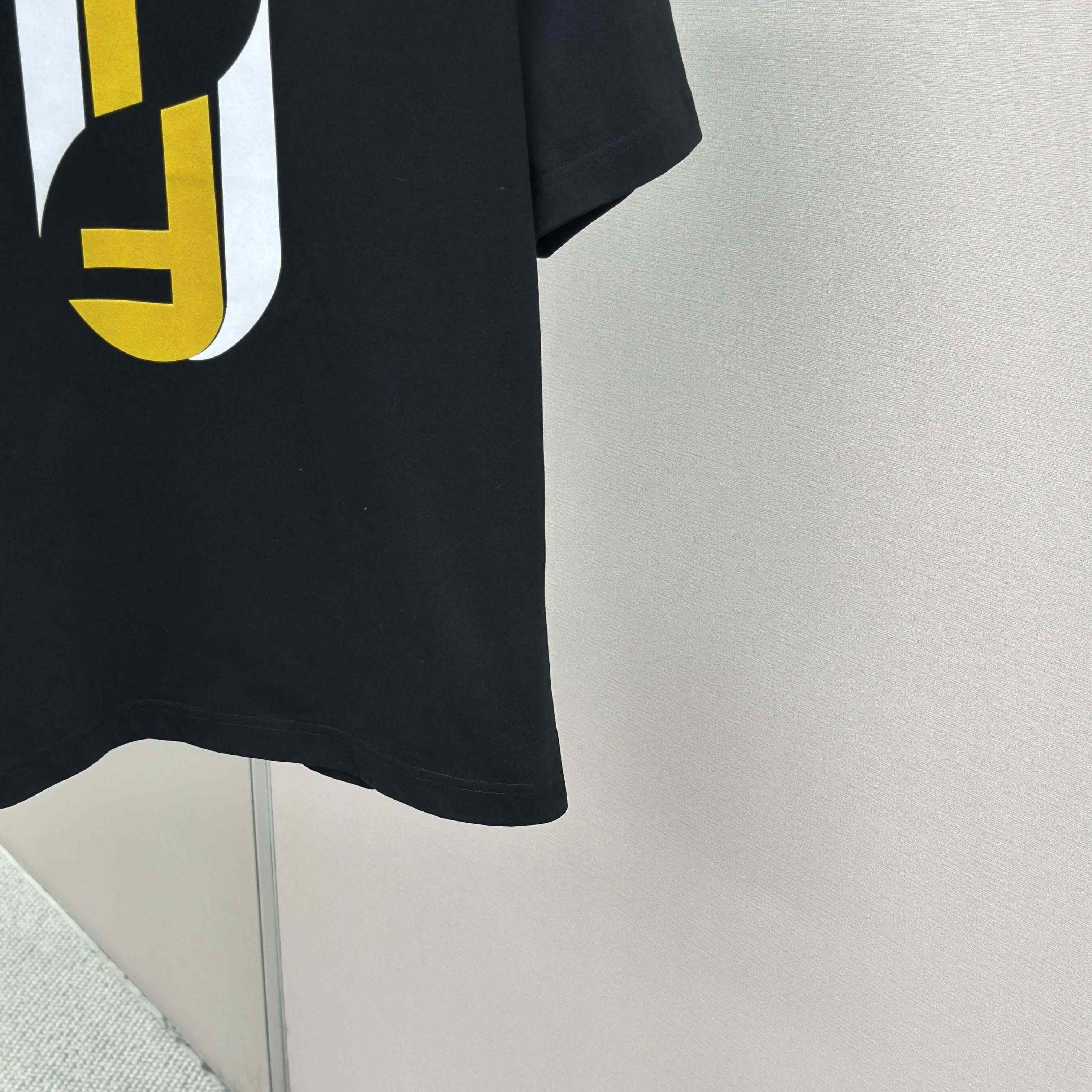 Fendi Cotton T-shirt - FashionPlug