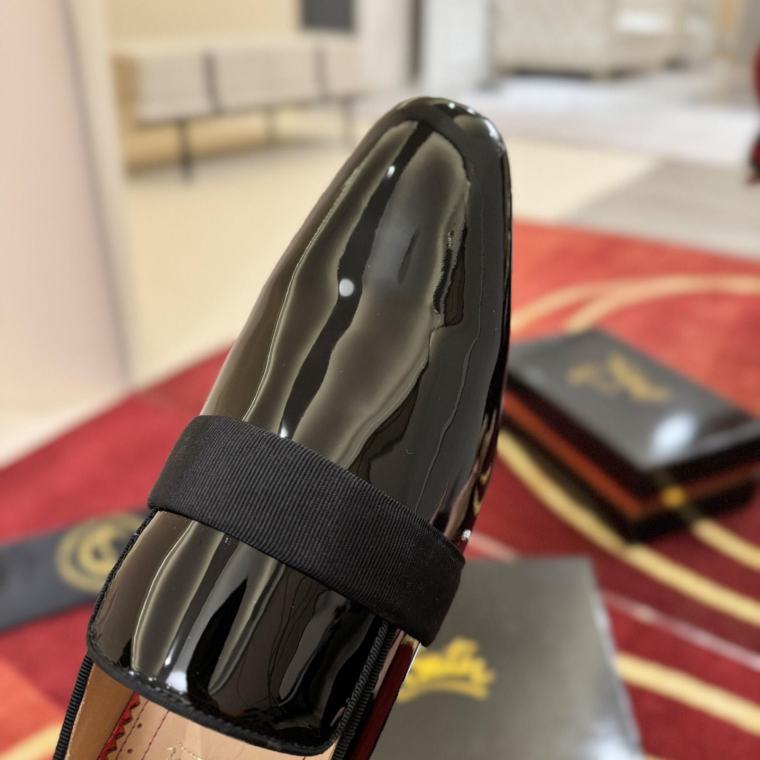 Christian Louboutin Dandydeco Loafers  - FashionPlug