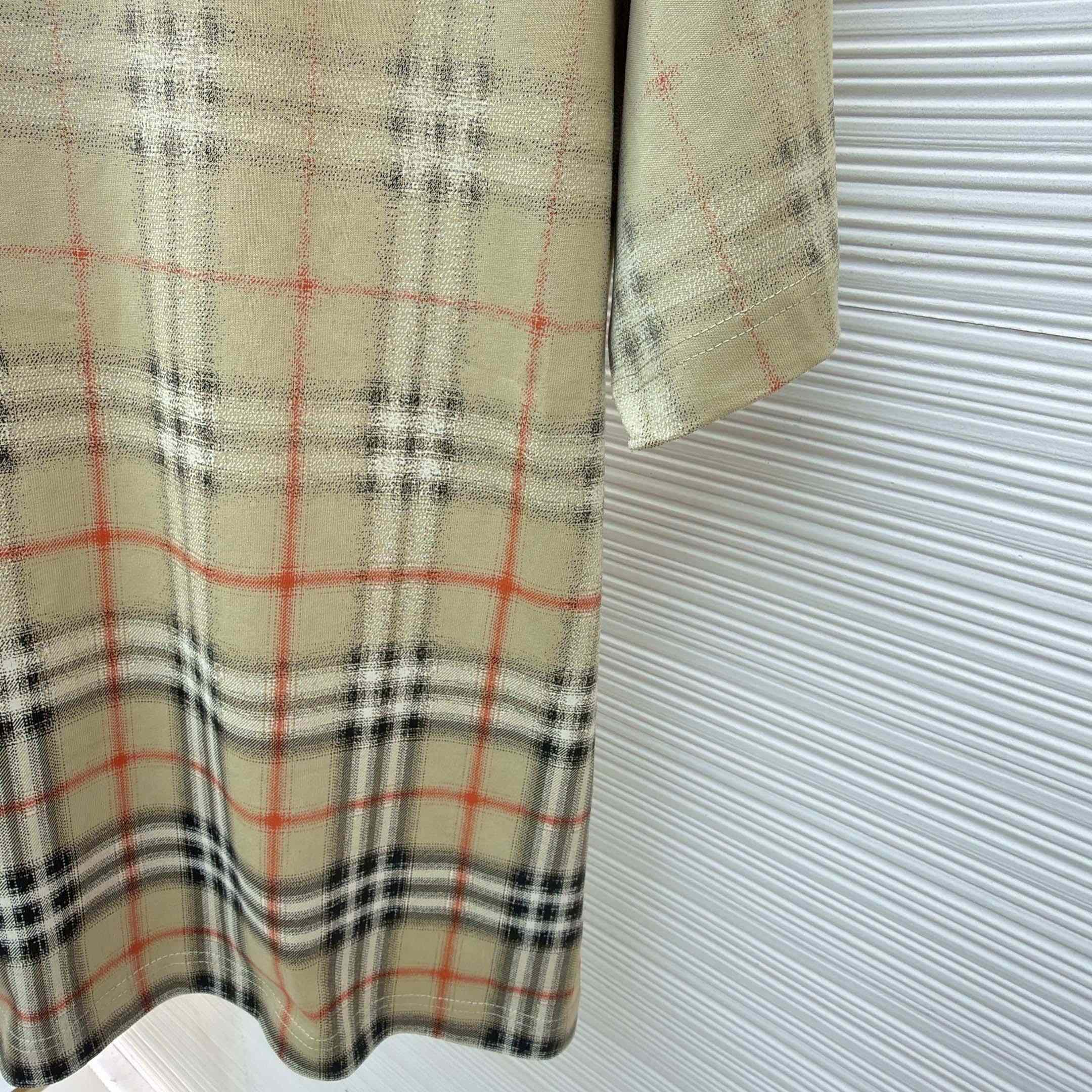 Burberry Gradient Check Cotton T-shirt - FashionPlug