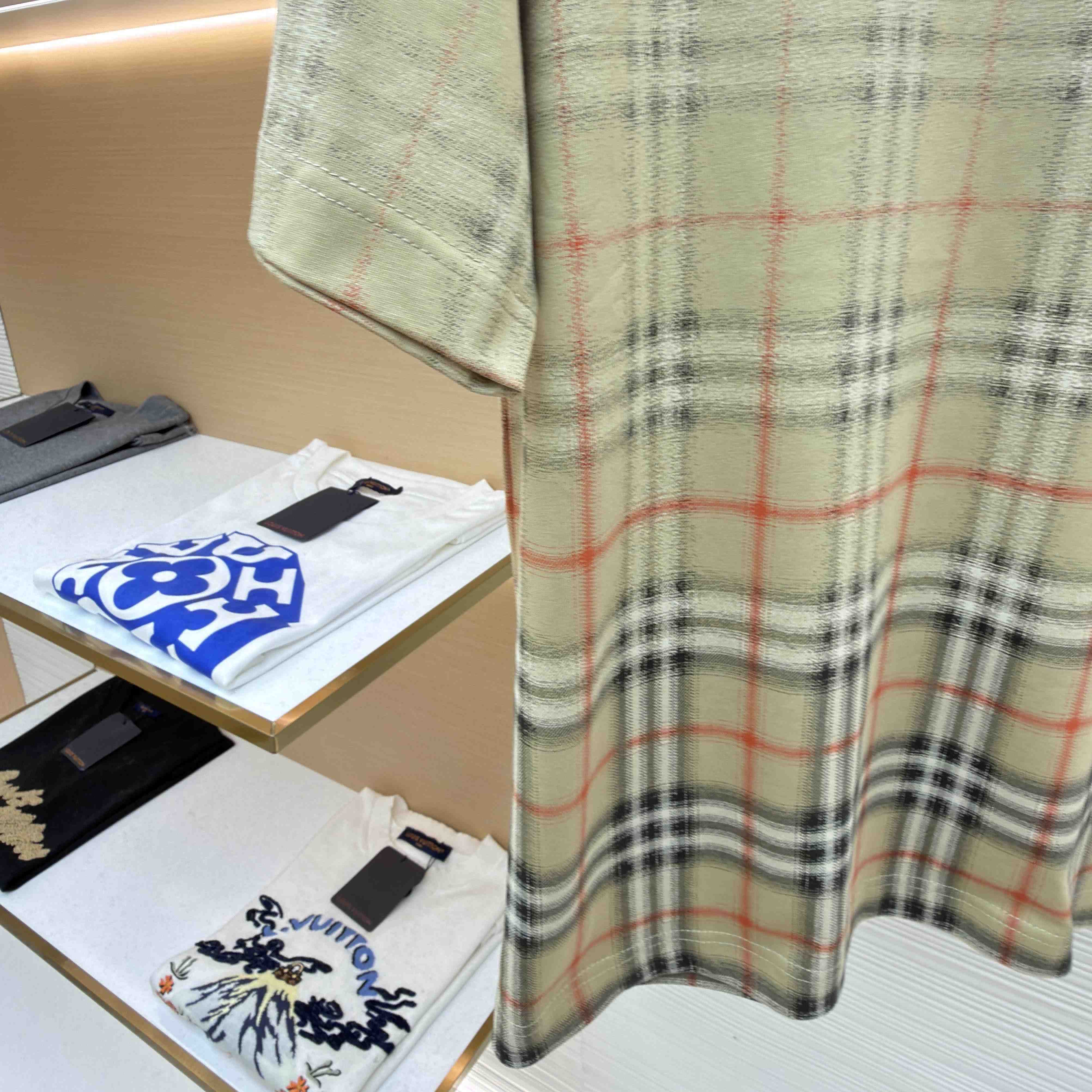 Burberry Gradient Check Cotton T-shirt - FashionPlug