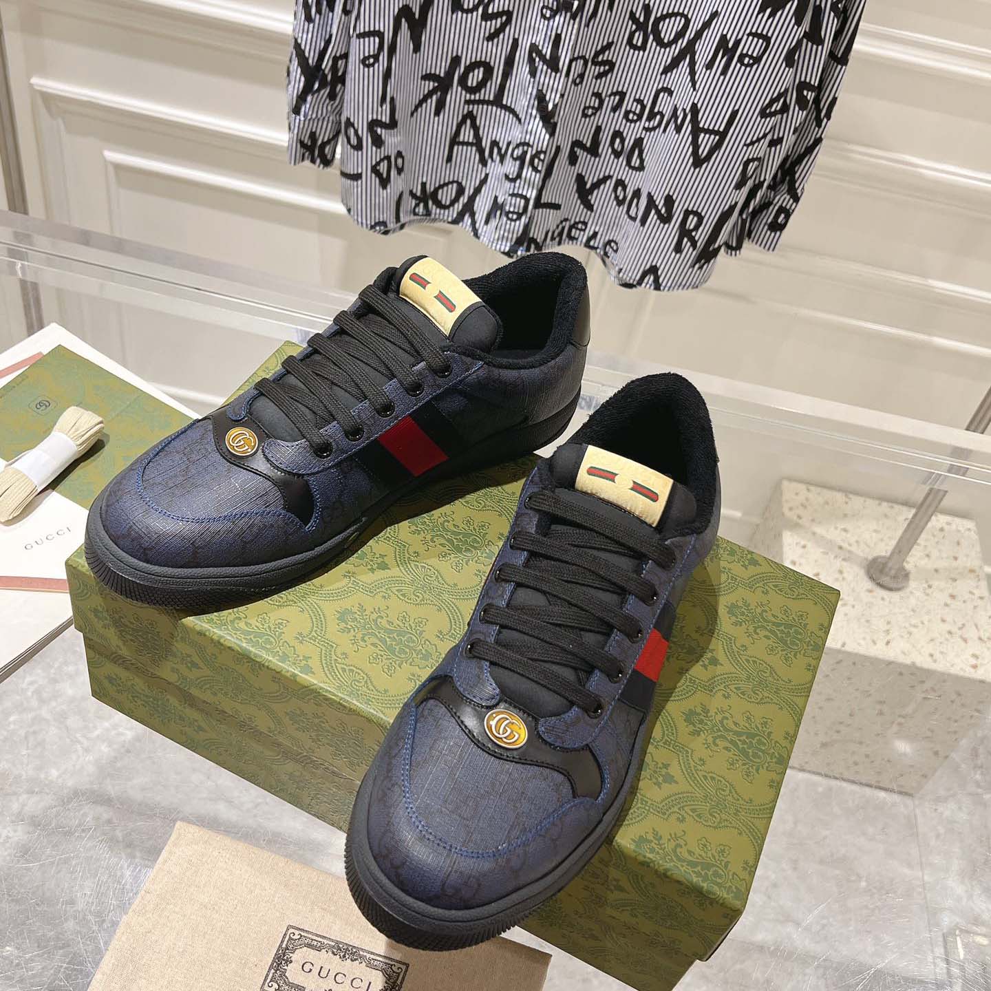 Gucci Screener 'GG Supreme - Dark Blue Red' - FashionPlug