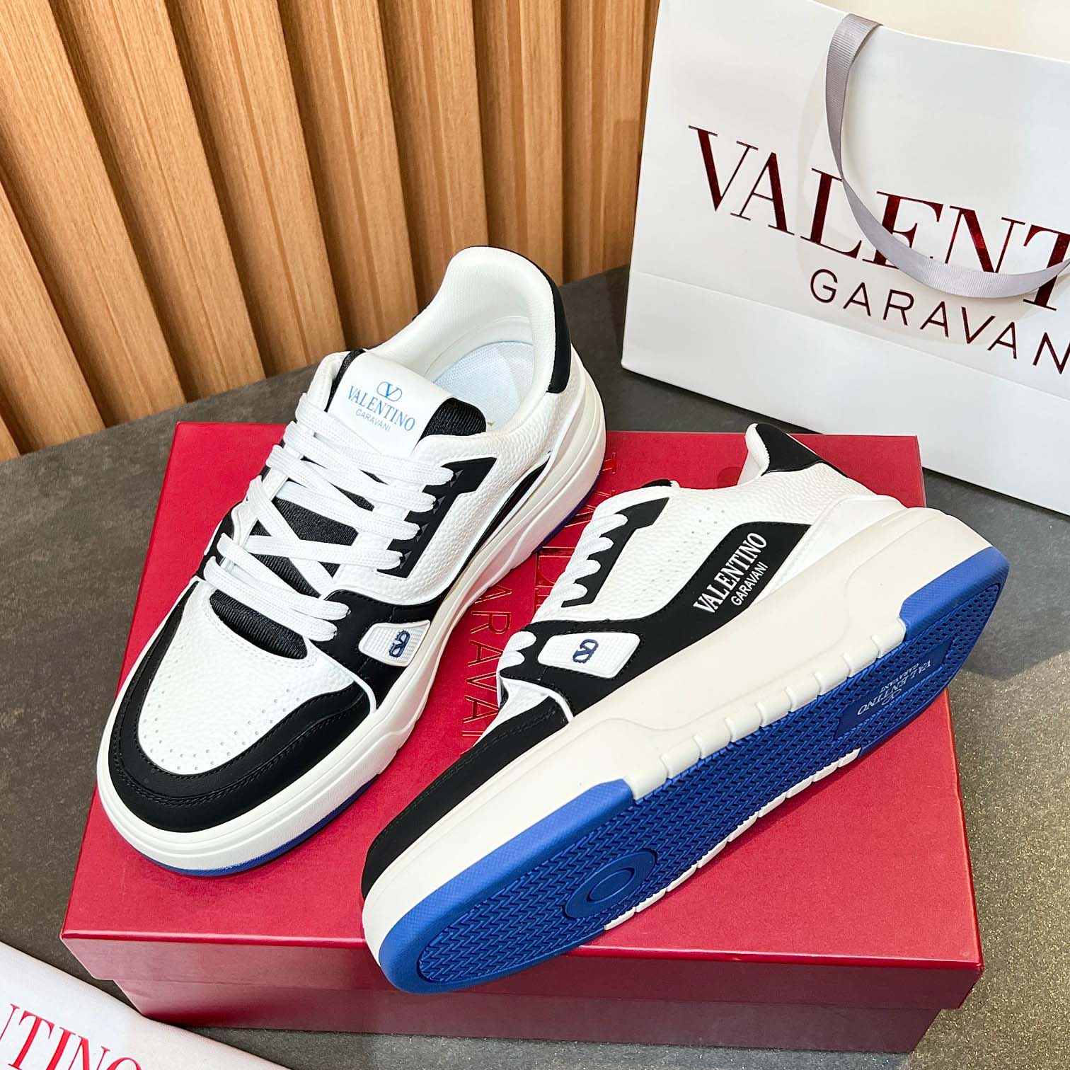 Valent Garavani One Stud XL low-top sneakers  - FashionPlug