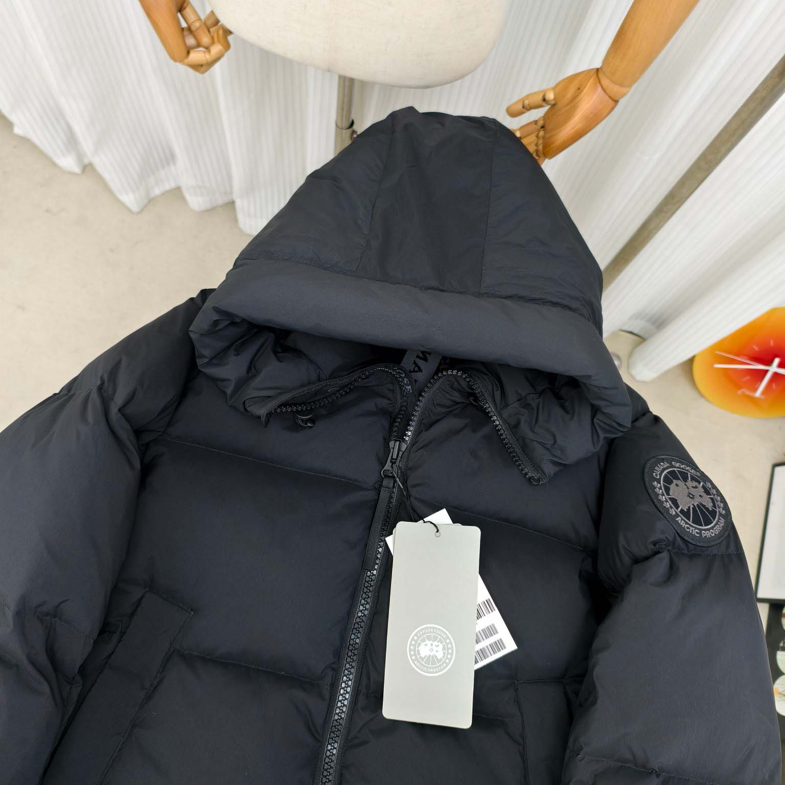 Canada Goose Crofton Puffer EnduraLuxe Black Label - FashionPlug