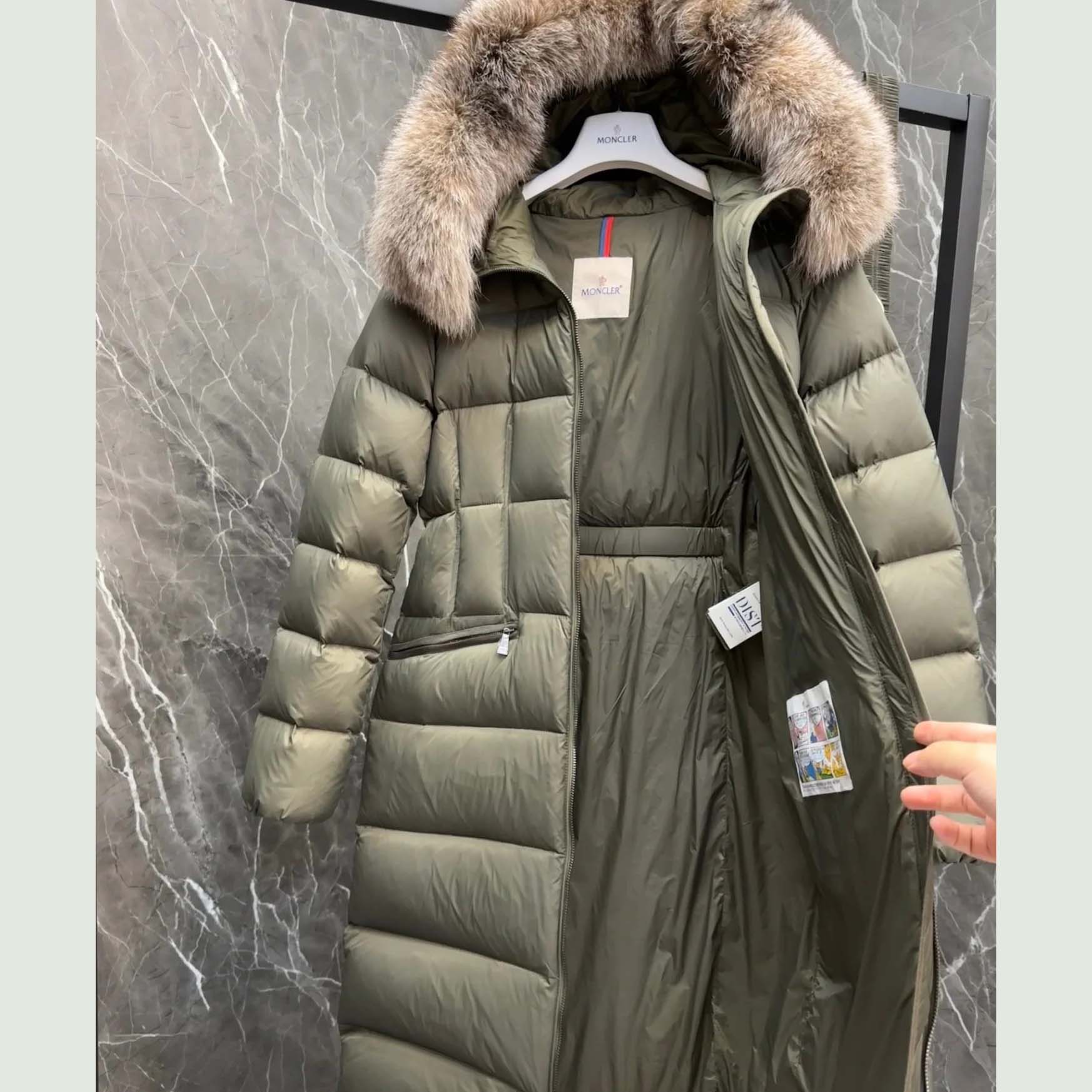 Moncler Boedic Down Jacket With A Detachable Shearling Trim - FashionPlug