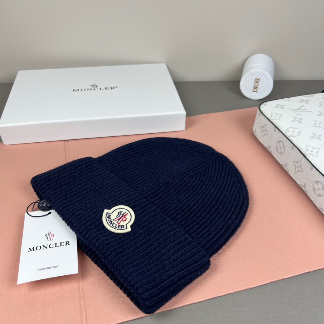 Moncler Beanie  - FashionPlug